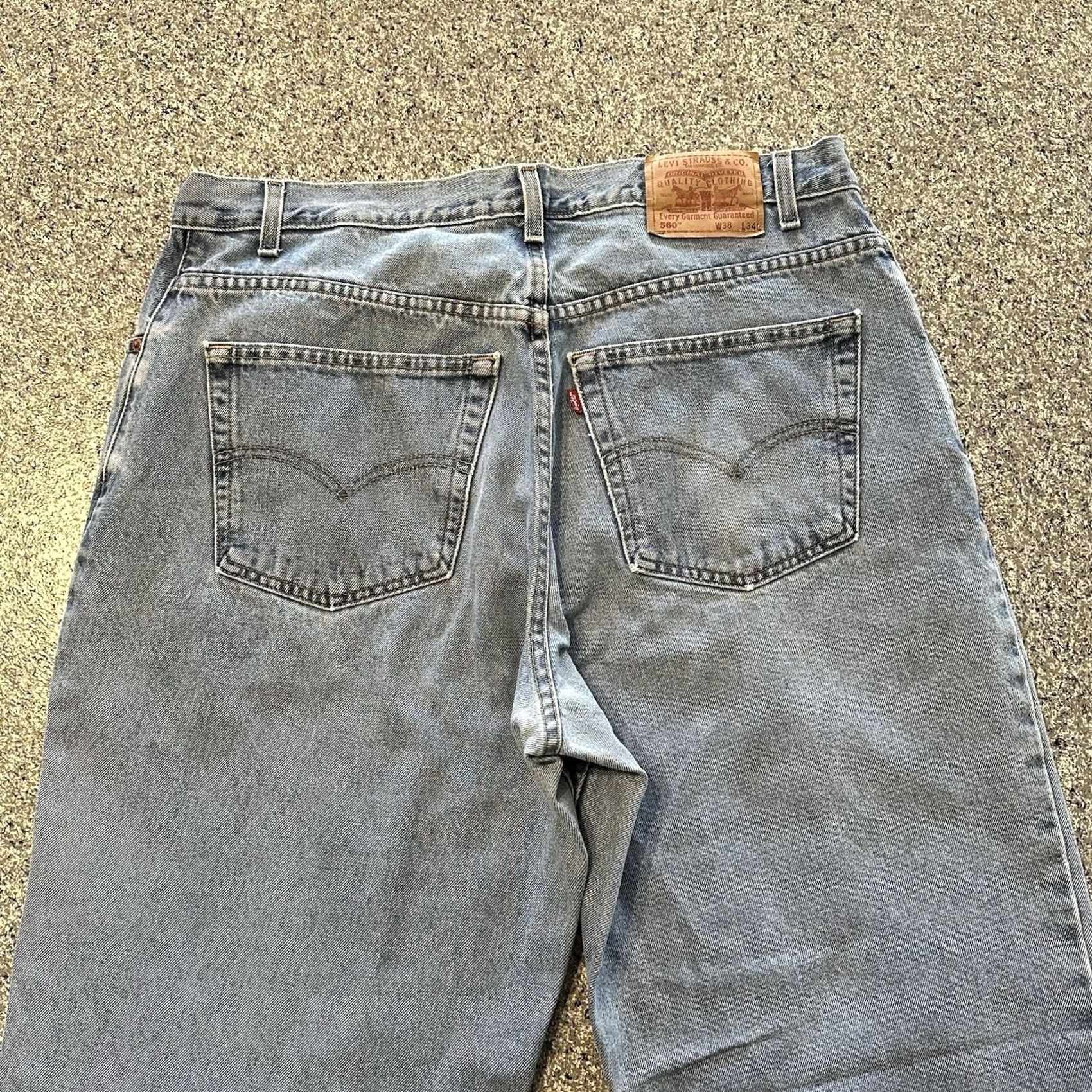 Levi's Levi’s Jeans Mens 560 Vintage 560 Jeans Mens 38x34 Levi's 560 Denim Blue Cotton 5-Pocket Mens Regular XS-XL Smart Fit 560 Size US 38 / EU 54 - 6 Thumbnail