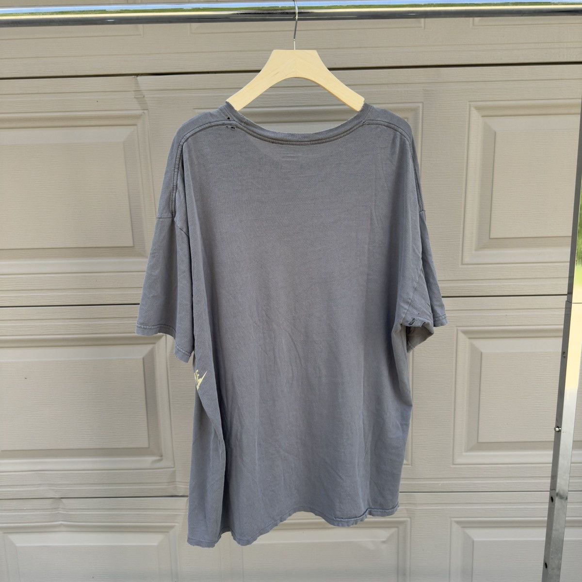 Vintage Nike Thrashed Faded Stained Distressed Grunge Tee ERD Chrome Size US XXL / EU 58 / 5 - 2 Thumbnail