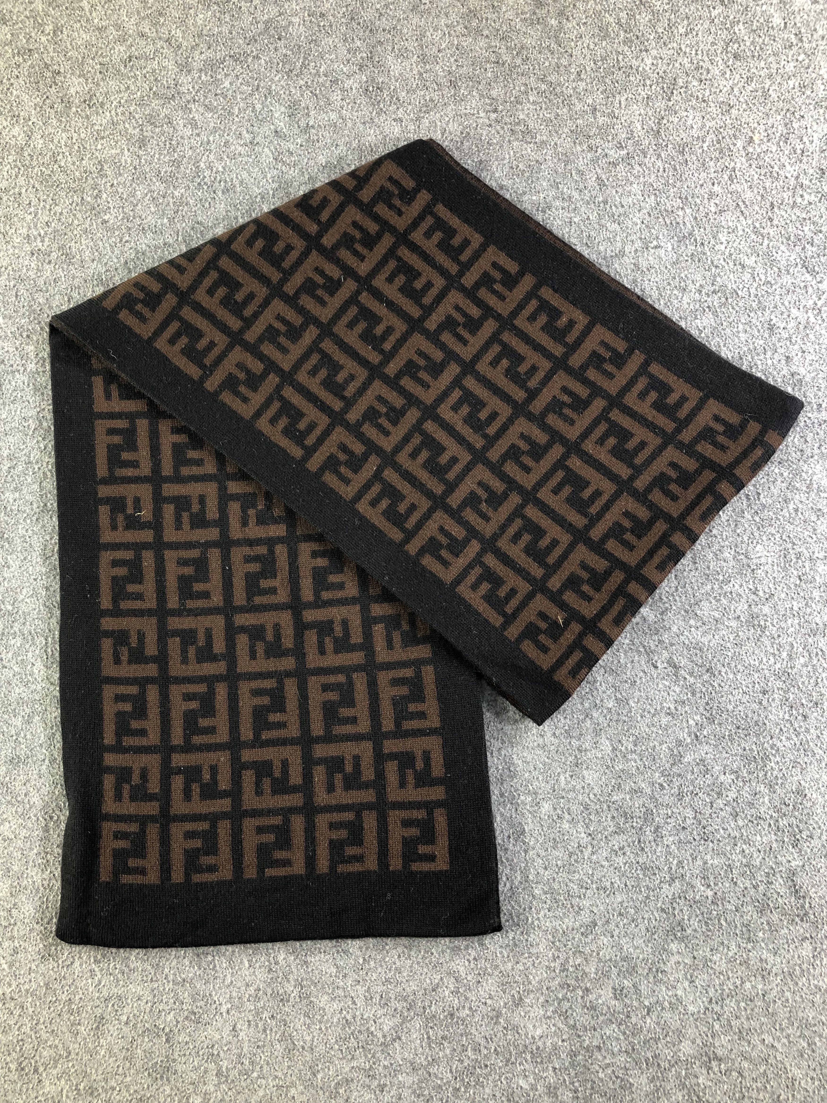 Vintage Fendi Wool Scarf / Muffler / Neckwear SS1301 Size ONE SIZE - 5 Thumbnail