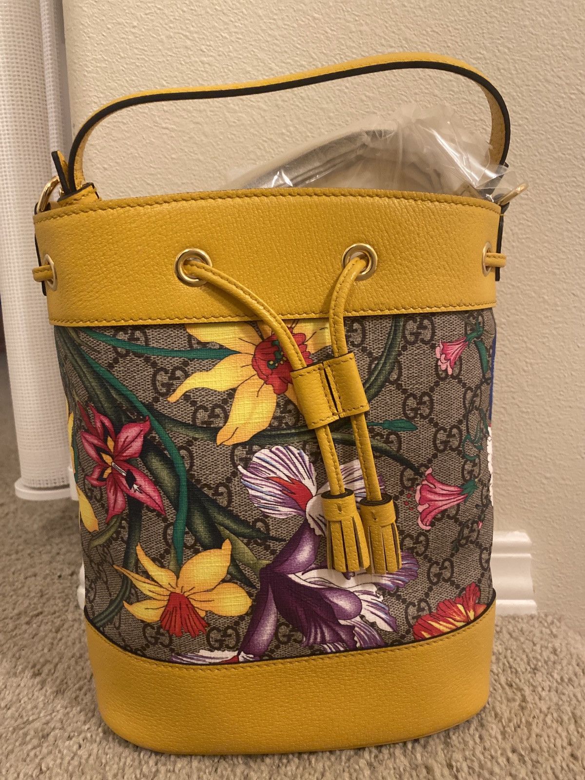 Floral Gucci Bucket Bag Gucci Ophidia GG Floral Bucket Shoulder Bag