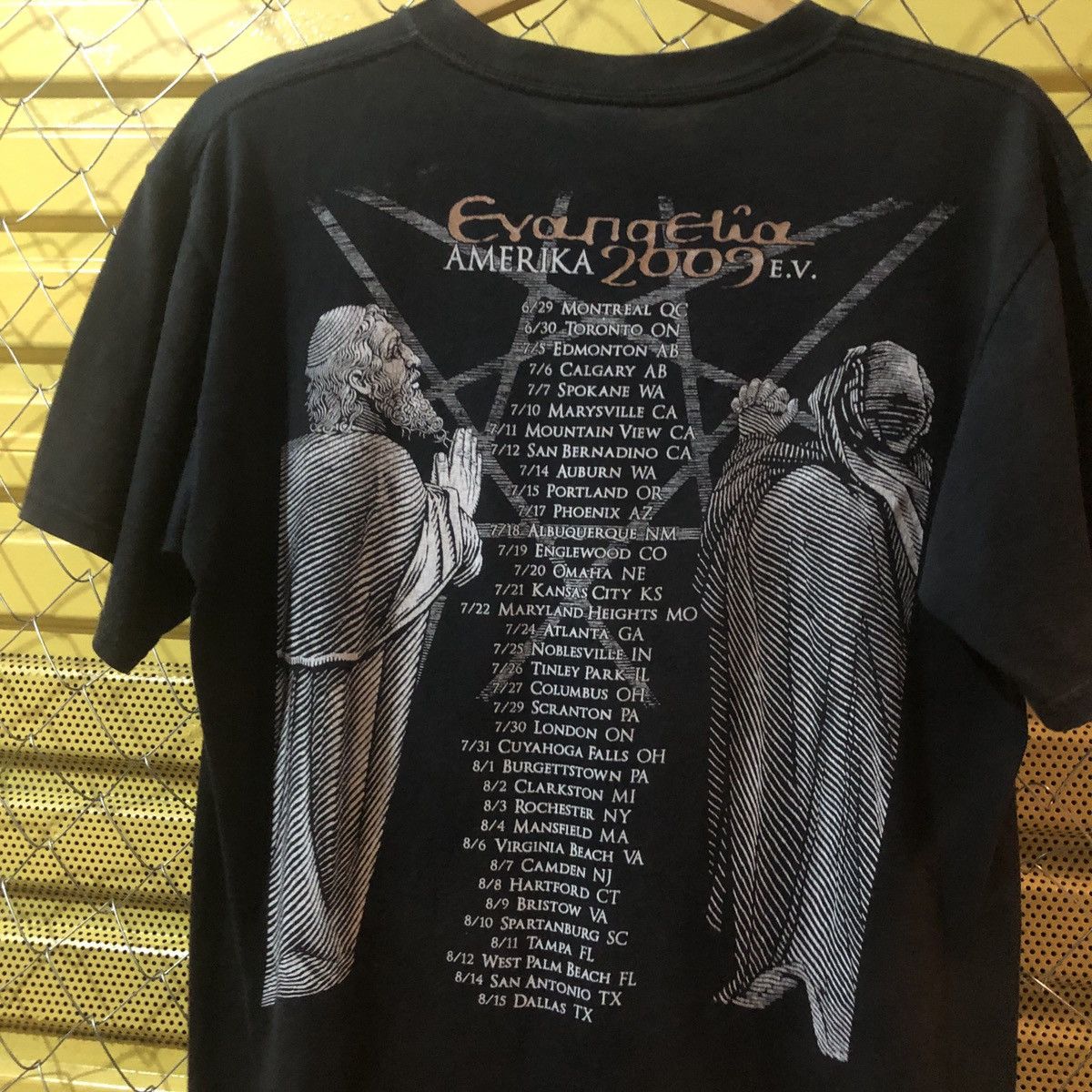 Band Tees Behemoth Evangelia tour band tee Size US M / EU 48-50 / 2 - 5 Thumbnail