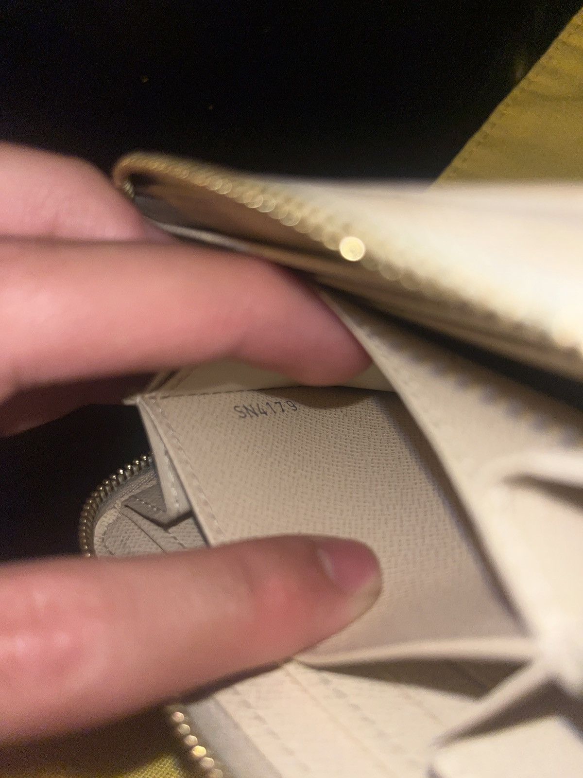 Louis Vuitton Louis Vuitton 2013 Damier Azur Pattern Zippy Coin Purse Size ONE SIZE - 16 Thumbnail