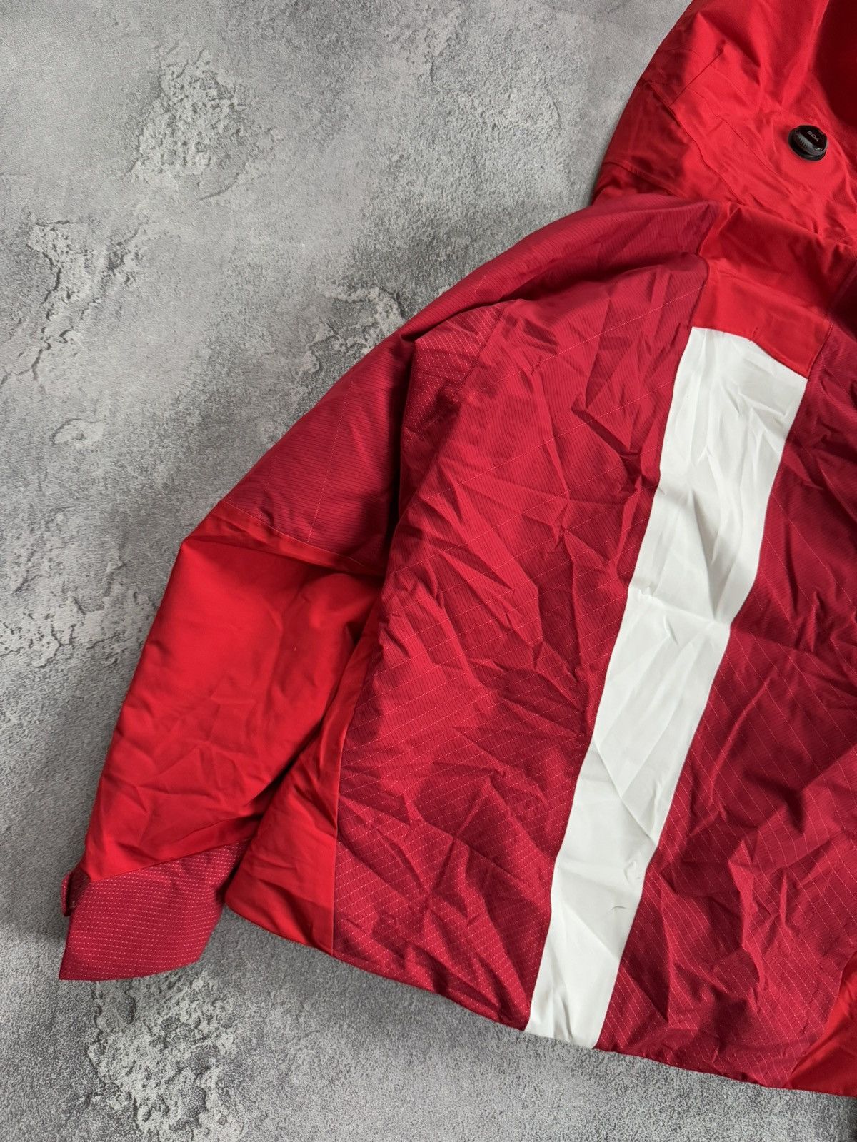 Descente Descente 38/M Wmns Swisscom ski snowboarding jacket zip Size M / US 6-8 / IT 42-44 - 19 Thumbnail