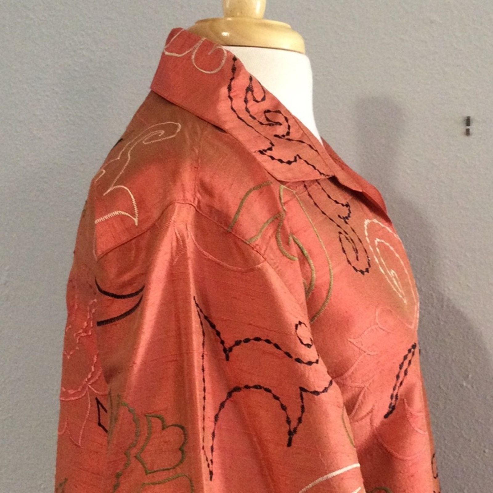 Other Yak Magik 100% Silk Embroidered Sequins Toggle Jacket M Size M / US 6-8 / IT 42-44 - 7 Thumbnail