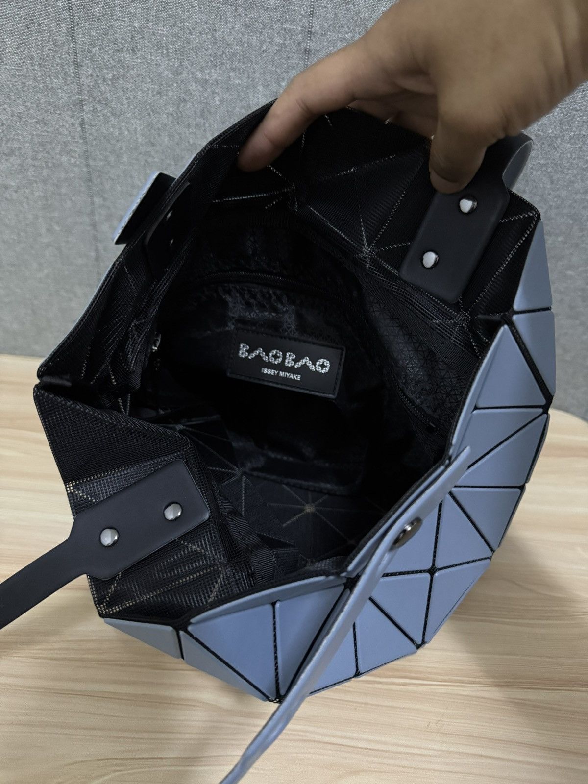 Issey Miyake Bao Bao Bao Bao Issey miyake Blue Geometric Tote bag Size ONE SIZE - 7 Thumbnail