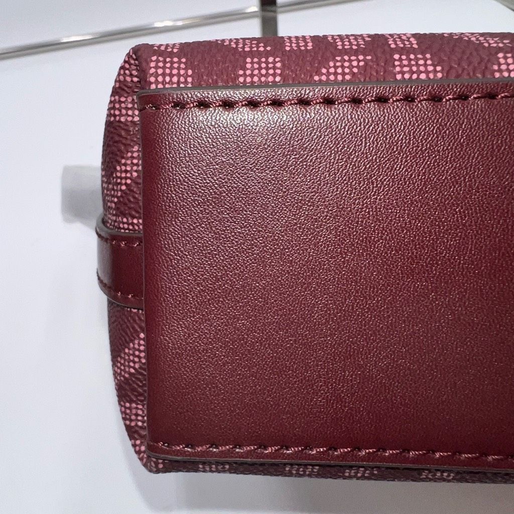 Michael Kors MICHAEL KORS JET SET SMALL ZIP CROSSBODY MK BAG 2 TONE OXBLOOD MERLOT PINK LOGO Size ONE SIZE - 5 Thumbnail