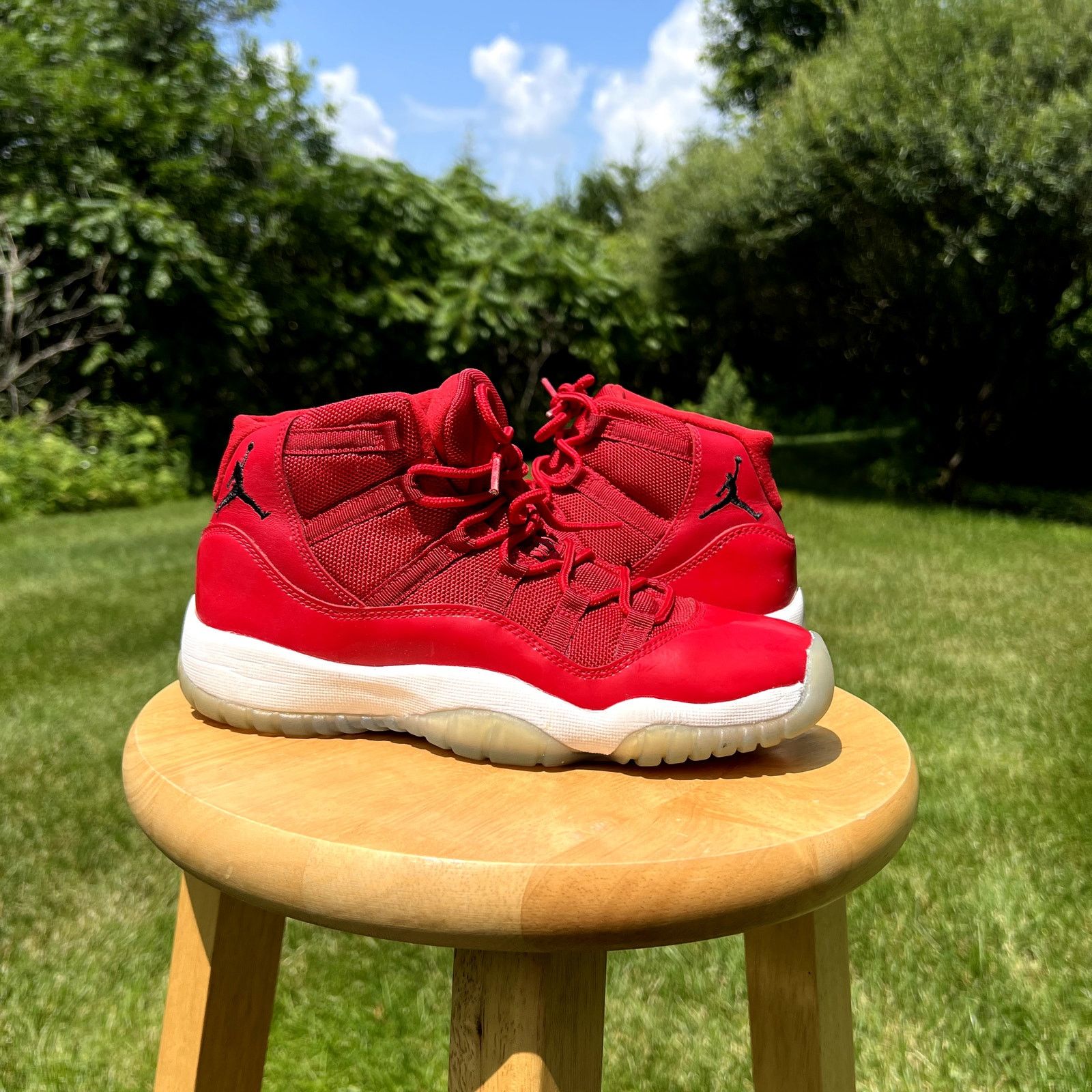 Jordan Brand × Nike Size 6.5 - Air Jordan 11 Retro GS Win Like 96 Men's Shoes Size US 6.5 / EU 39-40 - 1 Thumbnail