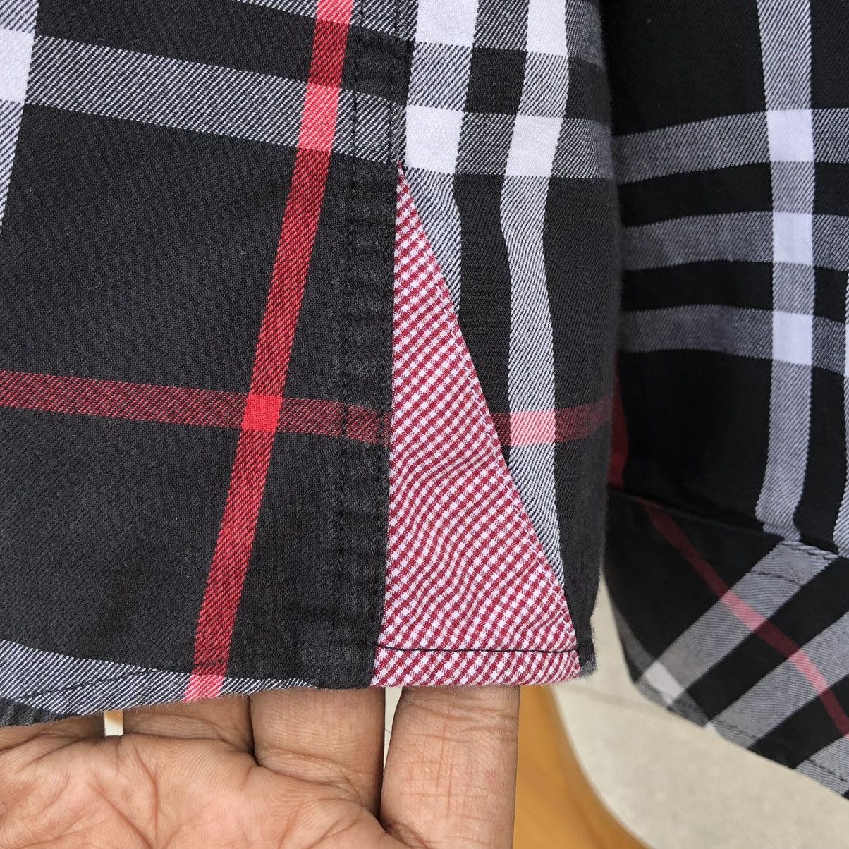 Burberry Authentic Burberry Black Label Checked Long Sleeve Shirt Size US M / EU 48-50 / 2 - 7 Thumbnail
