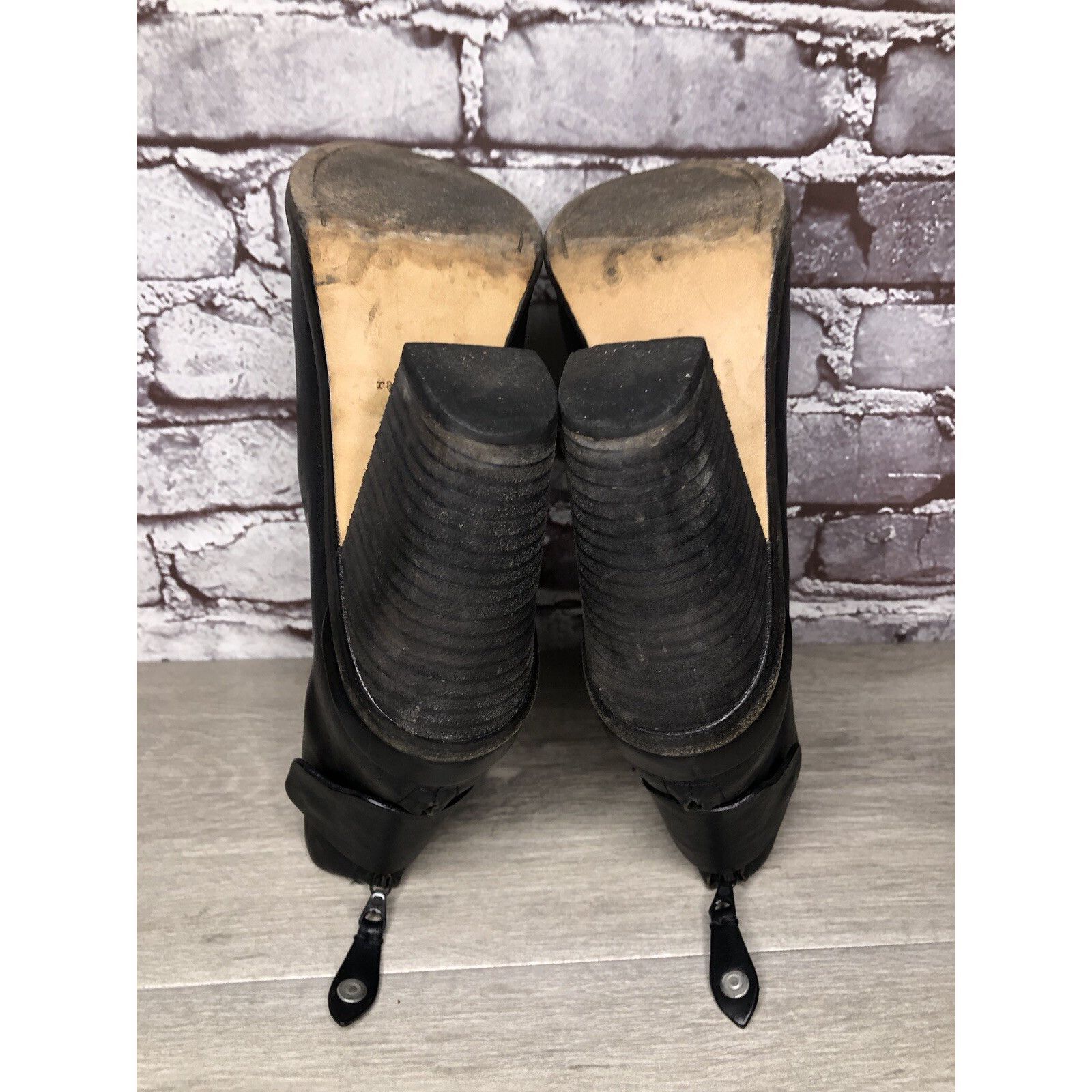 Rag & Bone Rag & Bone Black Leather Ankle Back Zip Heel Booties Women S Size US 9 / IT 39 - 16 Thumbnail