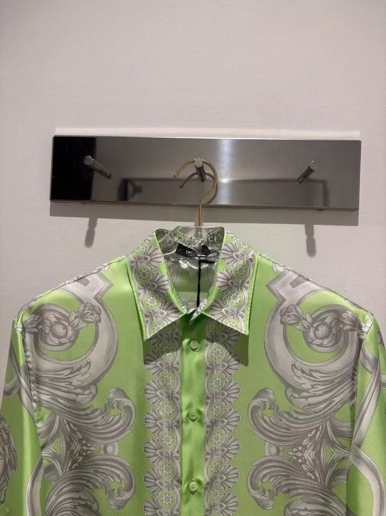 Versace Versace Men's Medusa court-style print shirt Size US M / EU 48-50 / 2 - 8 Thumbnail