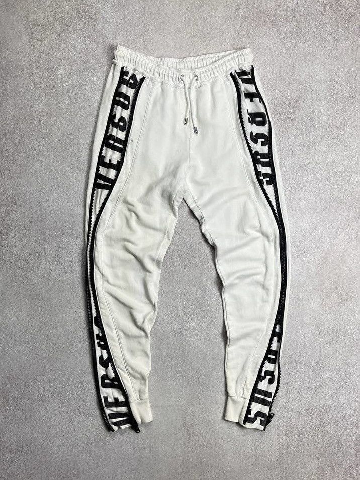 Versus Versace Vintage Versus Versace Baggy Cotton Trackpants Y2K M Size US 32 / EU 48 - 1 Thumbnail