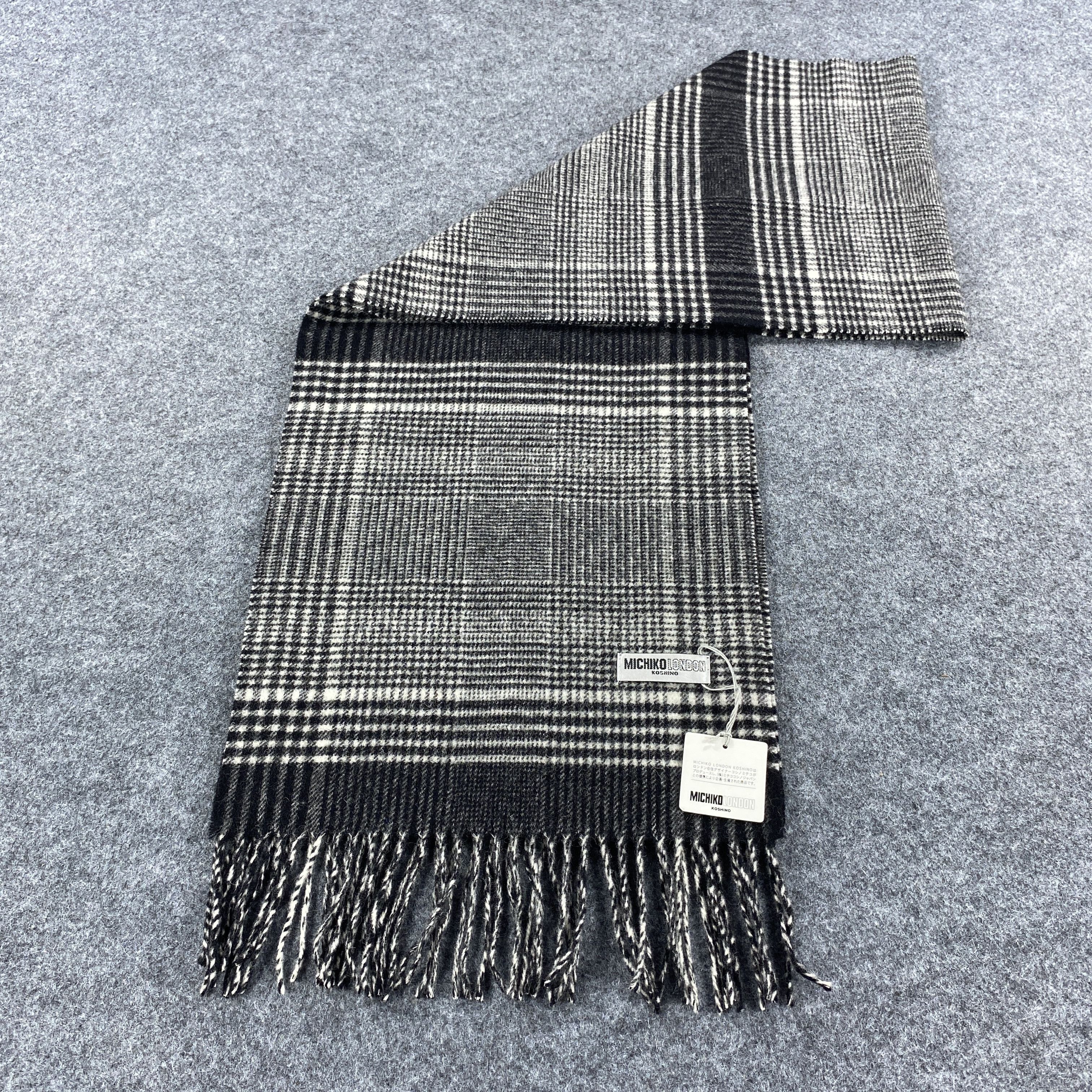 Michiko Koshino London × Vintage Michiko Koshino London Scarf # Muffler # Neckwear # D412 Size ONE SIZE - 6 Thumbnail