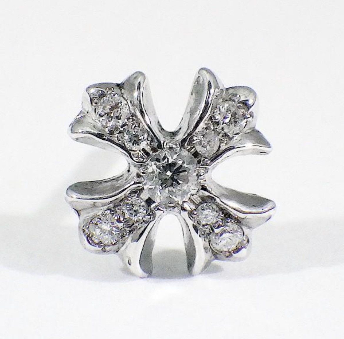 Chrome Hearts Chrome Hearts diamond CH PLUS Cross stud Chrome Hearts Chrome Hearts diamond CH PLUS Cross stud