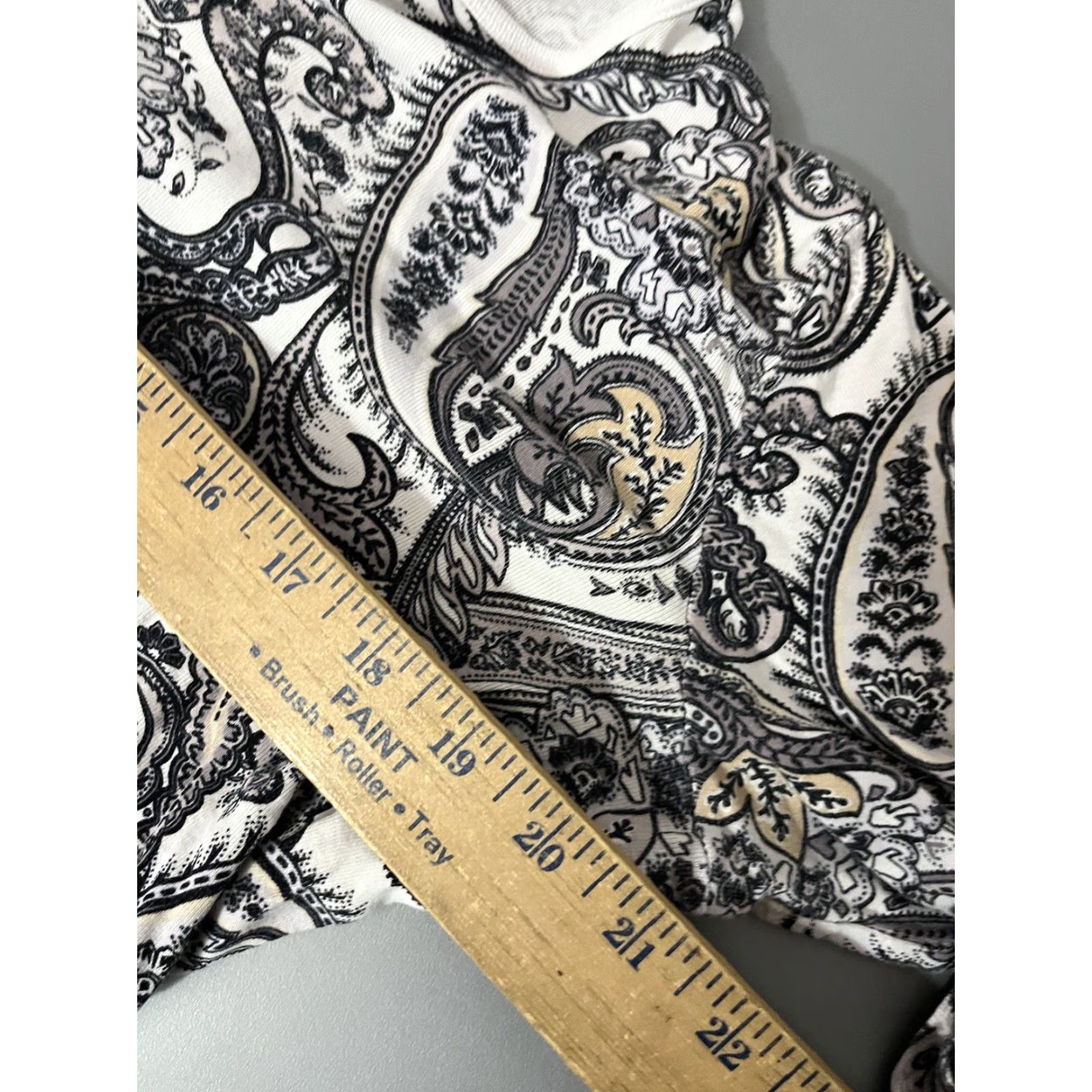 Croft & Barrow CROFT & BARROW Women's Long Sleeve Geometric Print Henley T-Shirt Size L Multicolor Casual 100% Cotton Size L / US 10 / IT 46 - 5 Thumbnail