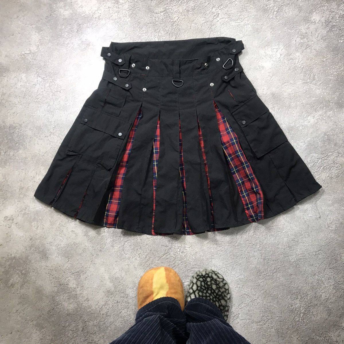 Vintage Vintage Y2K Plaid Pleated Cargo Skirt Punk Skater Slim 34 Size 34" / US 12 / IT 48 - 1 Thumbnail