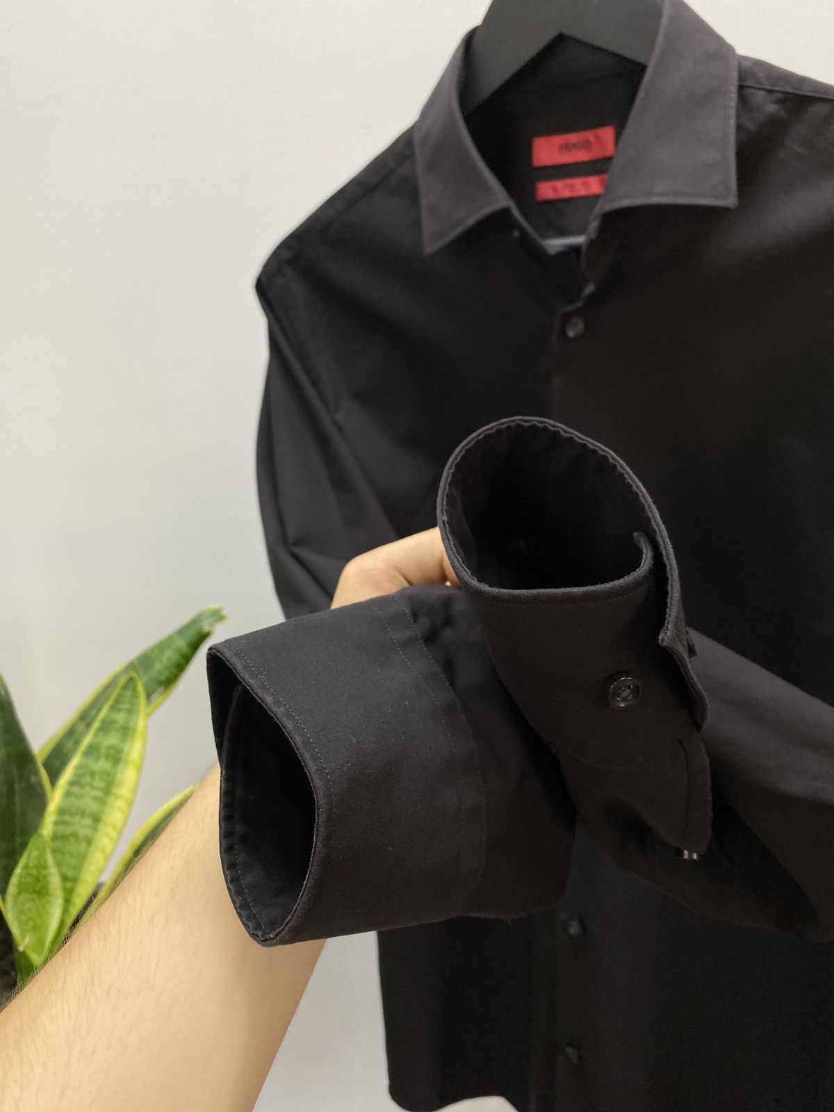 Designer × Hugo Boss Hugo Boss Men’s Black Classic Button Long Sleeve Shirt Size US M / EU 48-50 / 2 - 4 Thumbnail