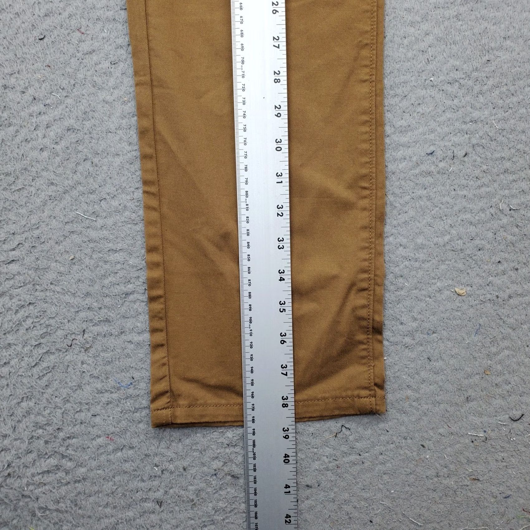 Levi's Levi's Chino Pants Mens 30/29 Tan Straight Leg Stretch Flat Front Slash Pocket Flat Front Pants Mens Size 30 Tan Straight Leg Chino Size US 30 / EU 46 - 3 Thumbnail