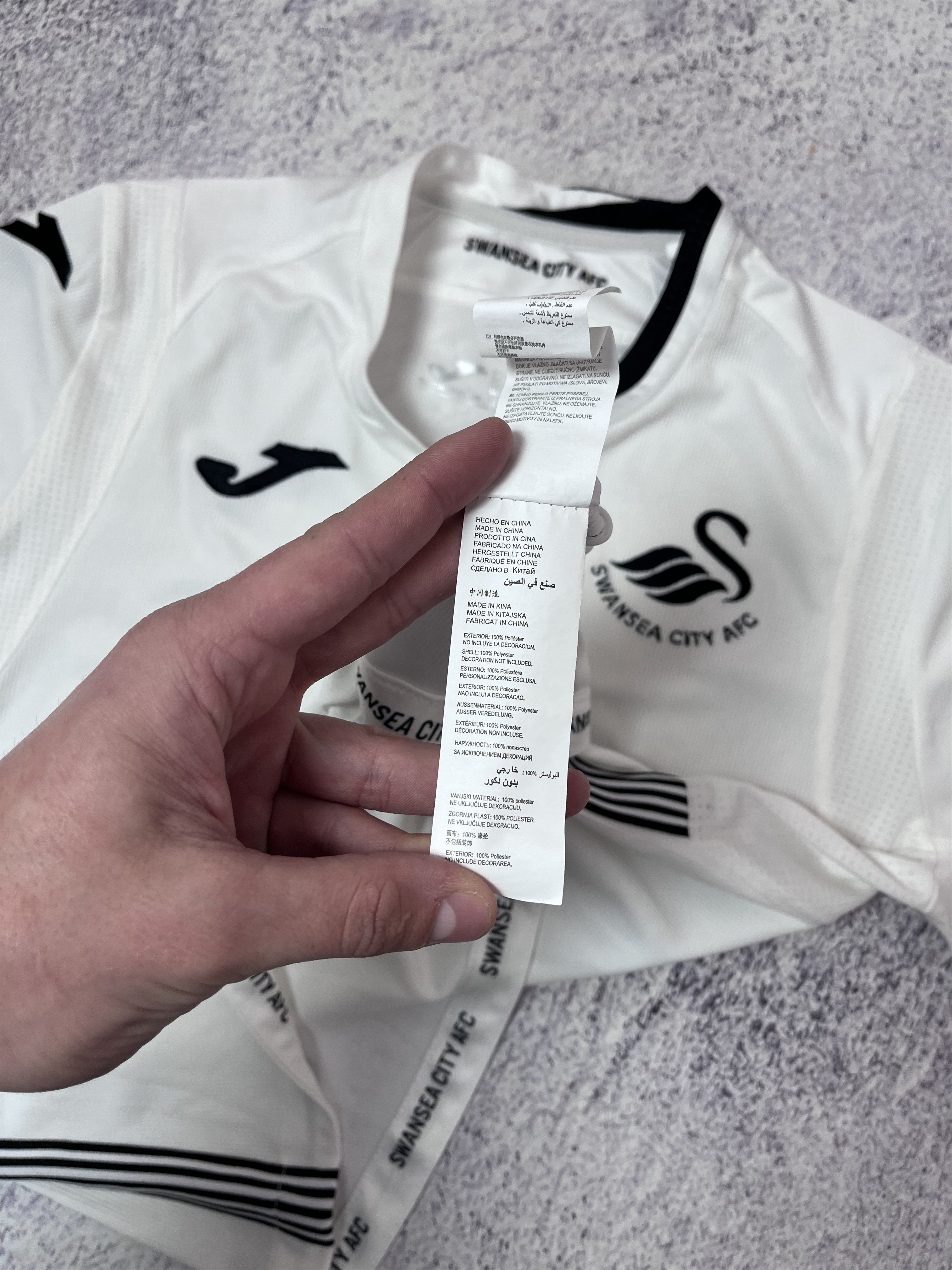 Joma Mens soccer jersey Joma Swansea City AFC size S Size US S / EU 44-46 / 1 - 9 Thumbnail
