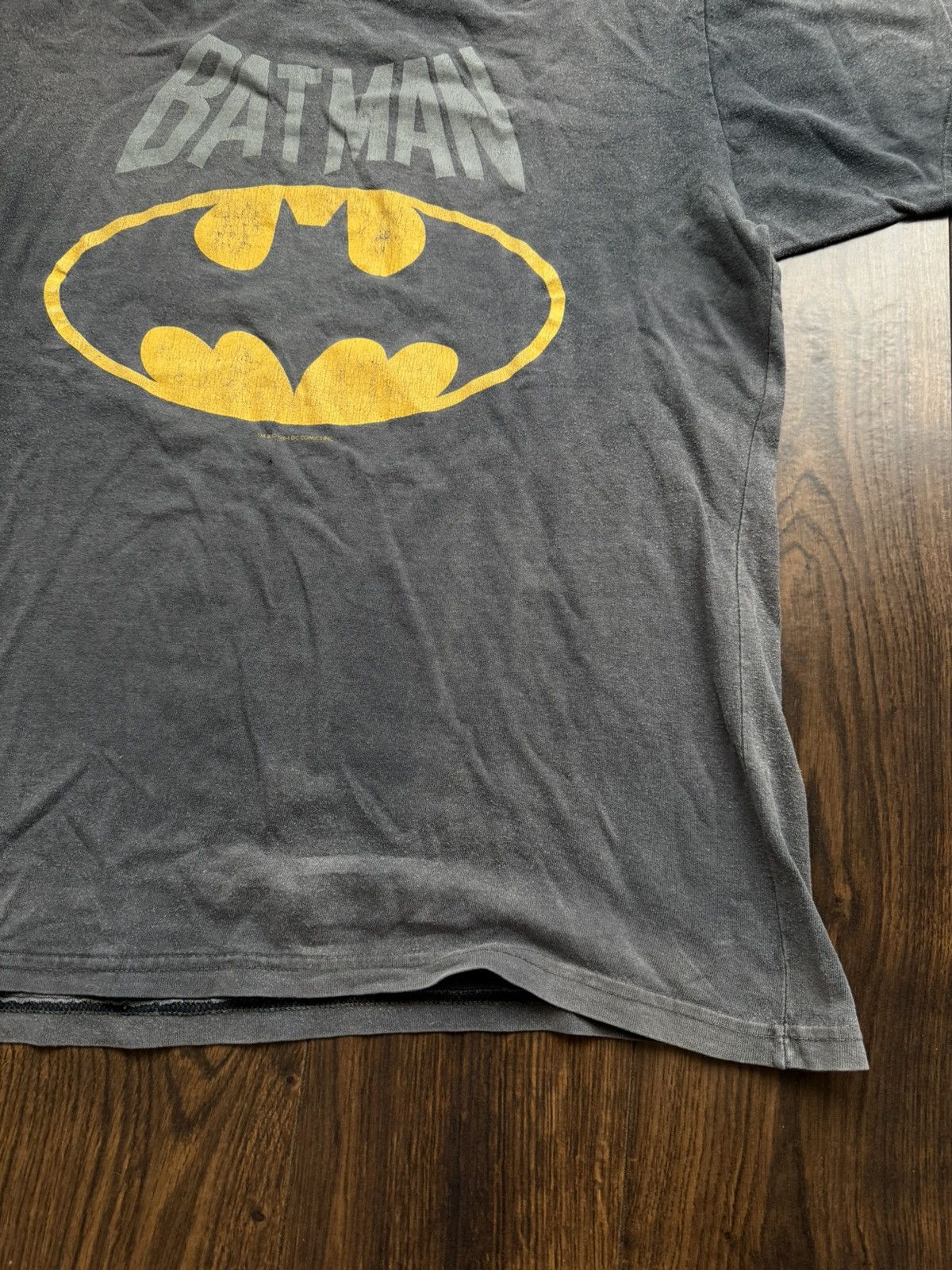 DC Comics 1964 Batman Logo Movie Single Stitch T Shirt Faded Cracked Size US XL / EU 56 / 4 - 7 Thumbnail