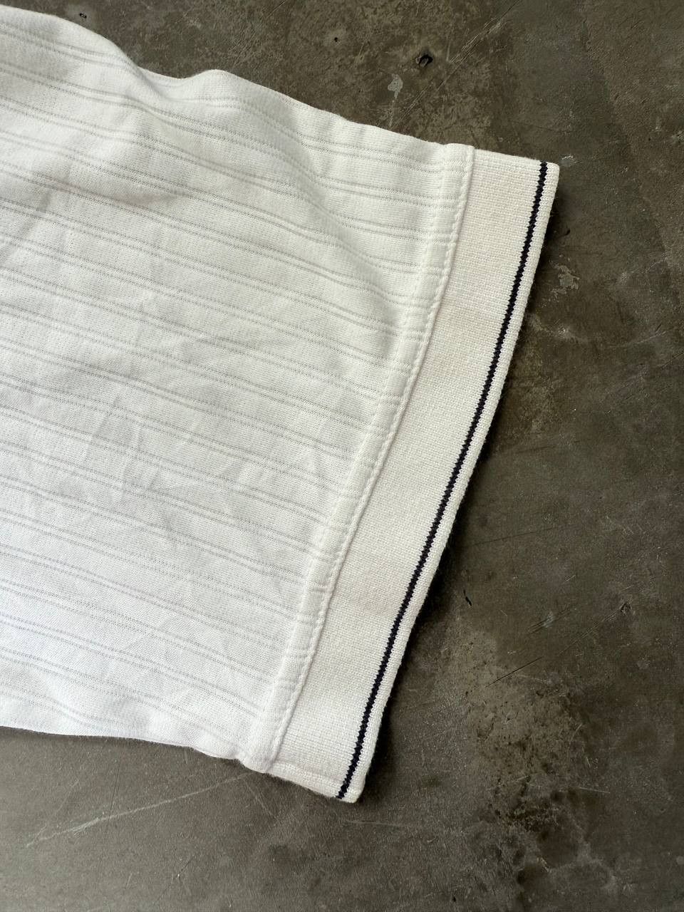 Nike Vintage White Nike T-Shirt/Tee Size US L / EU 52-54 / 3 - 5 Thumbnail