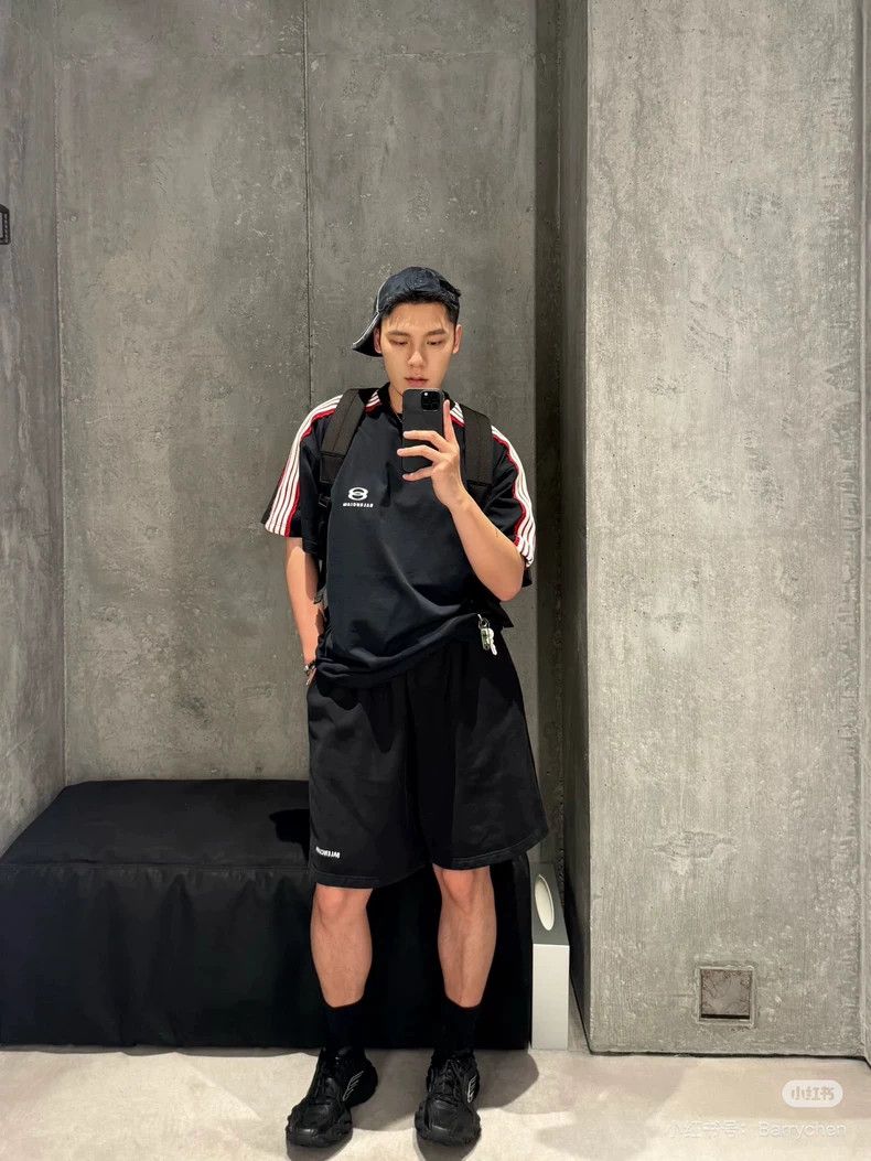 Balenciaga Balenciaga Double-ring logo patchwork five-bar loose short Size US L / EU 52-54 / 3 - 7 Thumbnail