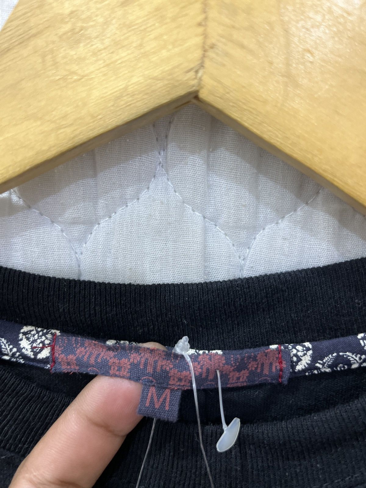 Japanese Brand 🔥🔥🔥HYPE KARAKURI SUKAJAN T SHIRTS Size US M / EU 48-50 / 2 - 7 Thumbnail