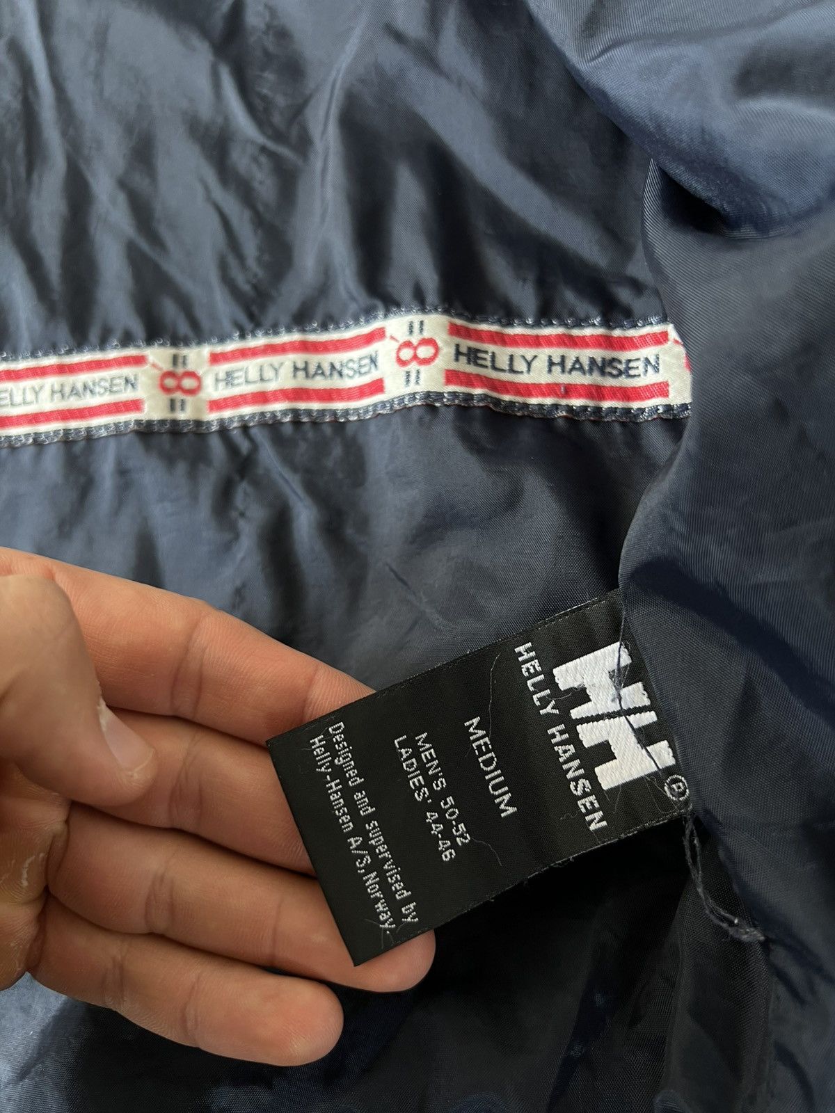 Helly Hansen × Vintage Vintage Helly Hansen Central Logo Yachting Patch Tech Jacket Size US M / EU 48-50 / 2 - 17 Thumbnail