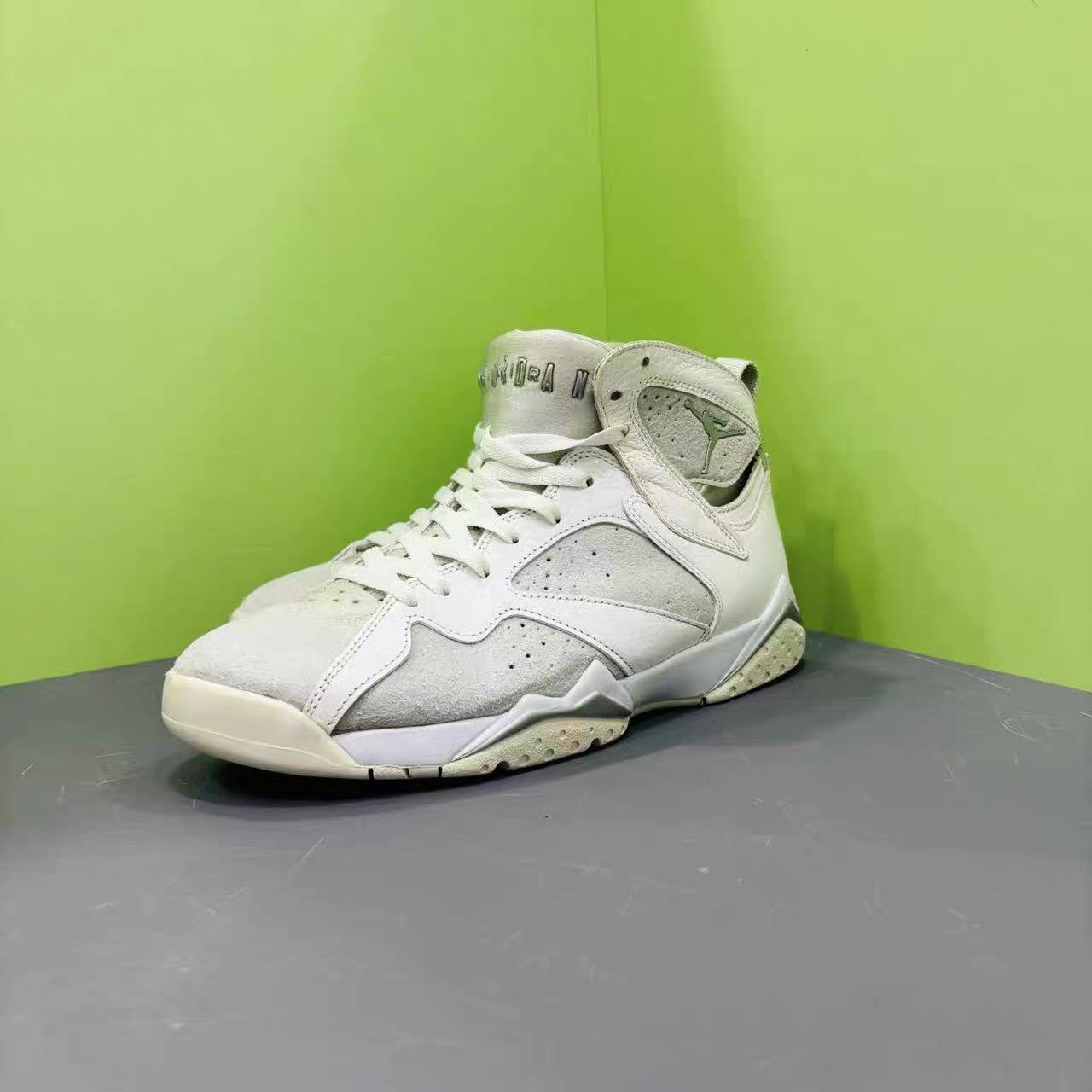 Jordan Brand Air Jordan 7 Grey White K15 Size US 9.5 / EU 42-43 - 1 Thumbnail