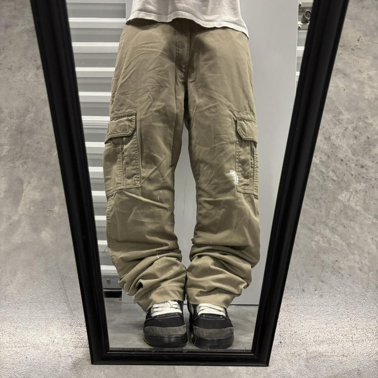 Crazy Vintage Y2K/2000s Grunge Khaki Tan Skater Cargo Pants!
