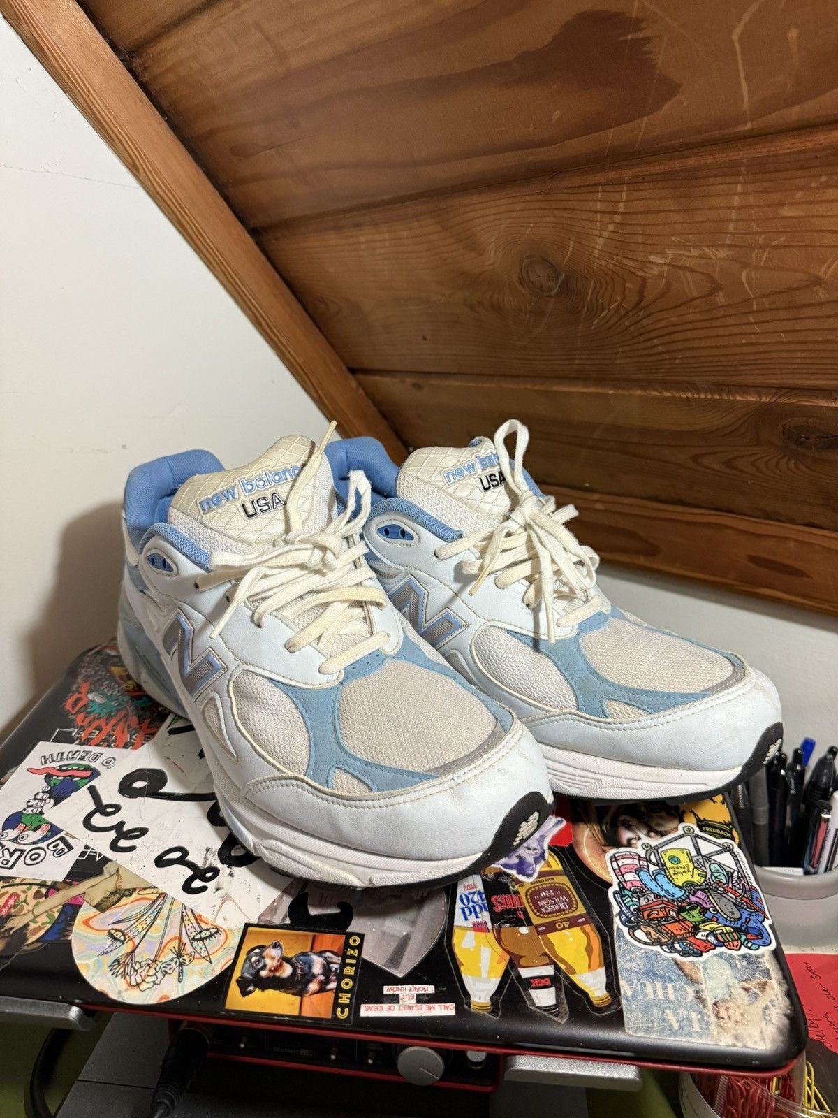New Balance W990WB3