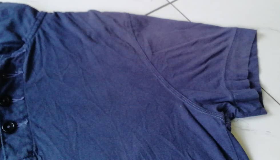 Banana Republic Polo made in vietnam single stich blue dye garment dye Size US L / EU 52-54 / 3 - 5 Thumbnail