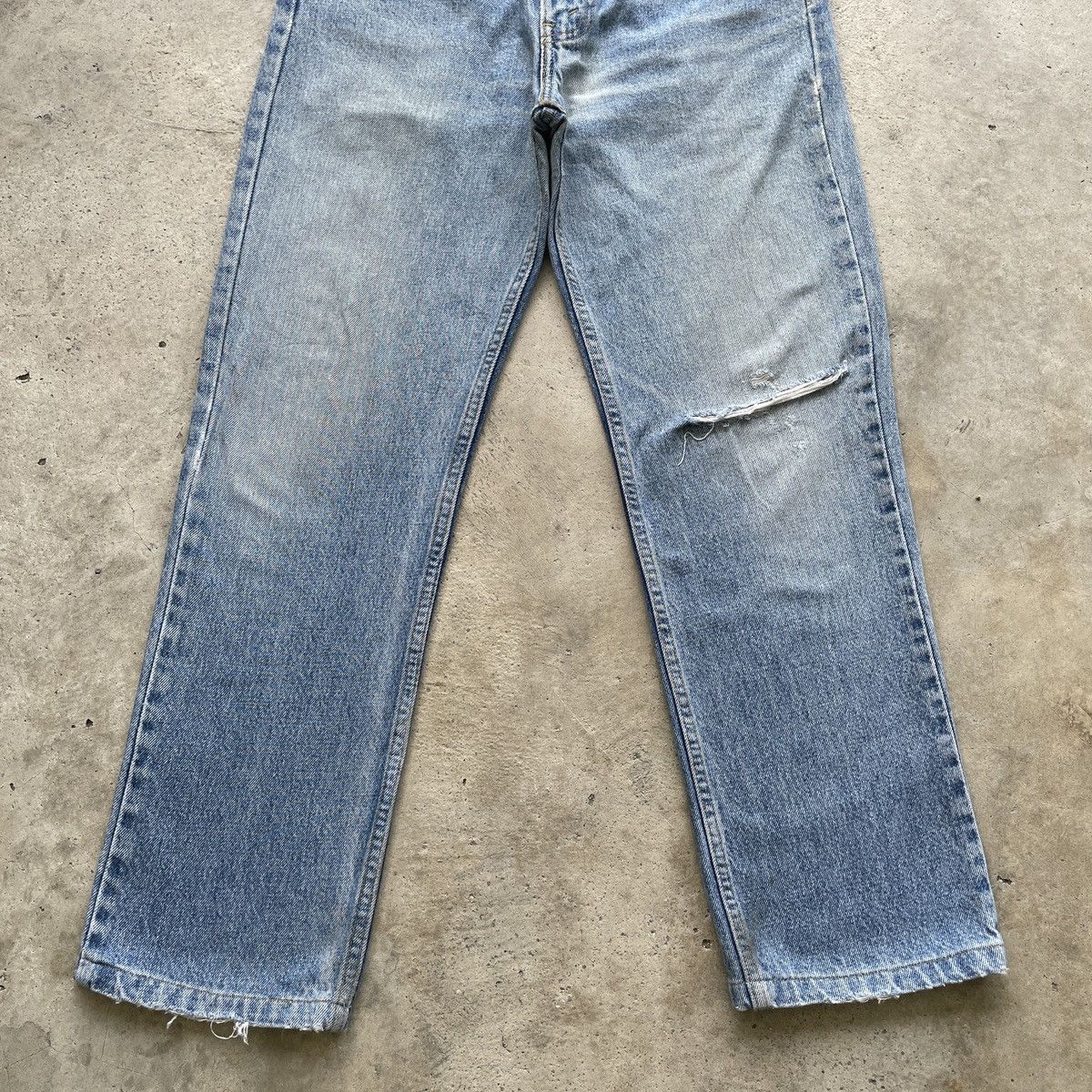Levi's Vintage Clothing W30💥 Vintage Levi’s 516 Distressed Jeans Faded Denim Pants Size US 30 / EU 46 - 4 Thumbnail