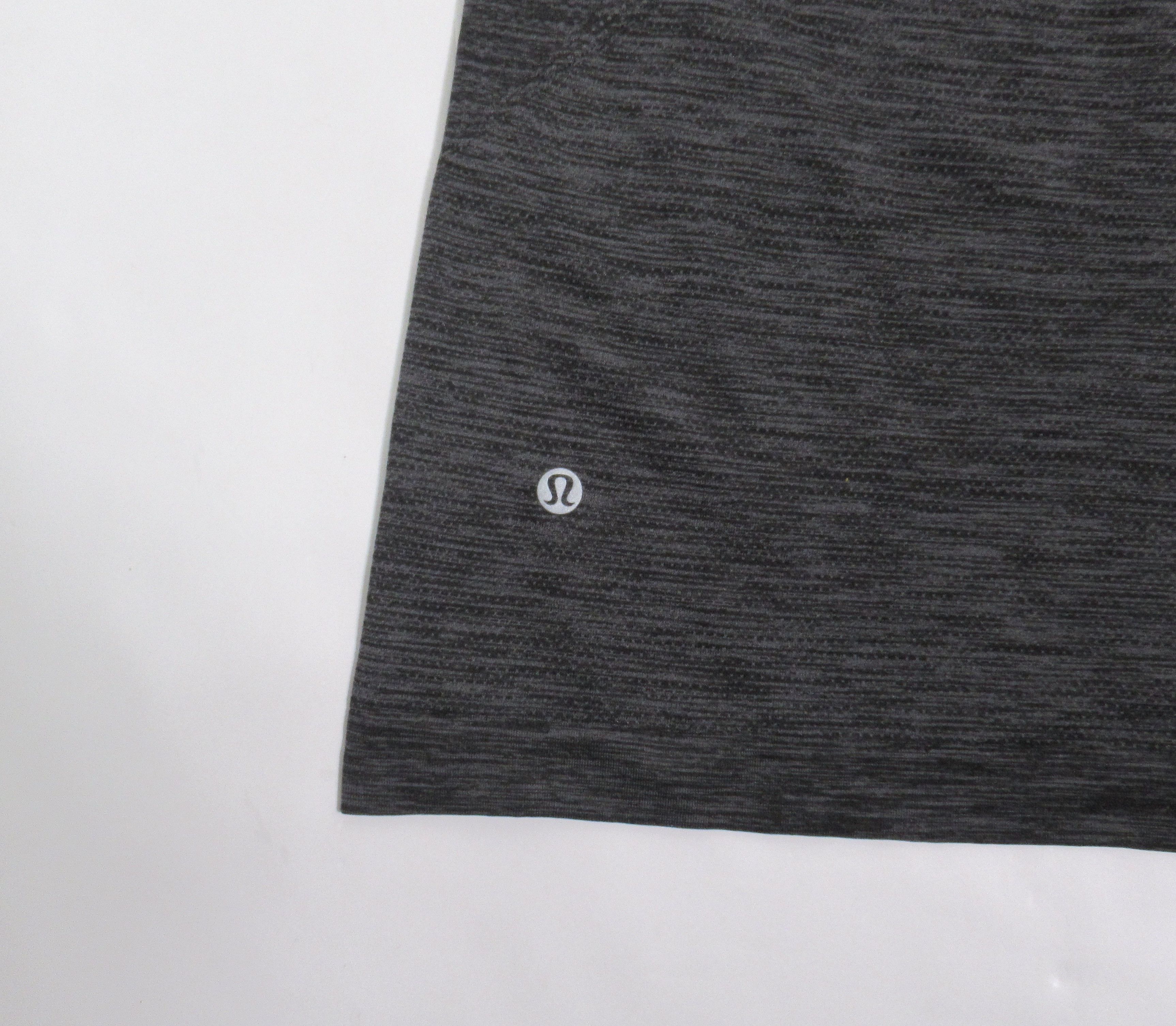 Lululemon Lululemon Metal Vent Tech Hoodie Slate / Black Size M Size US M / EU 48-50 / 2 - 12 Thumbnail