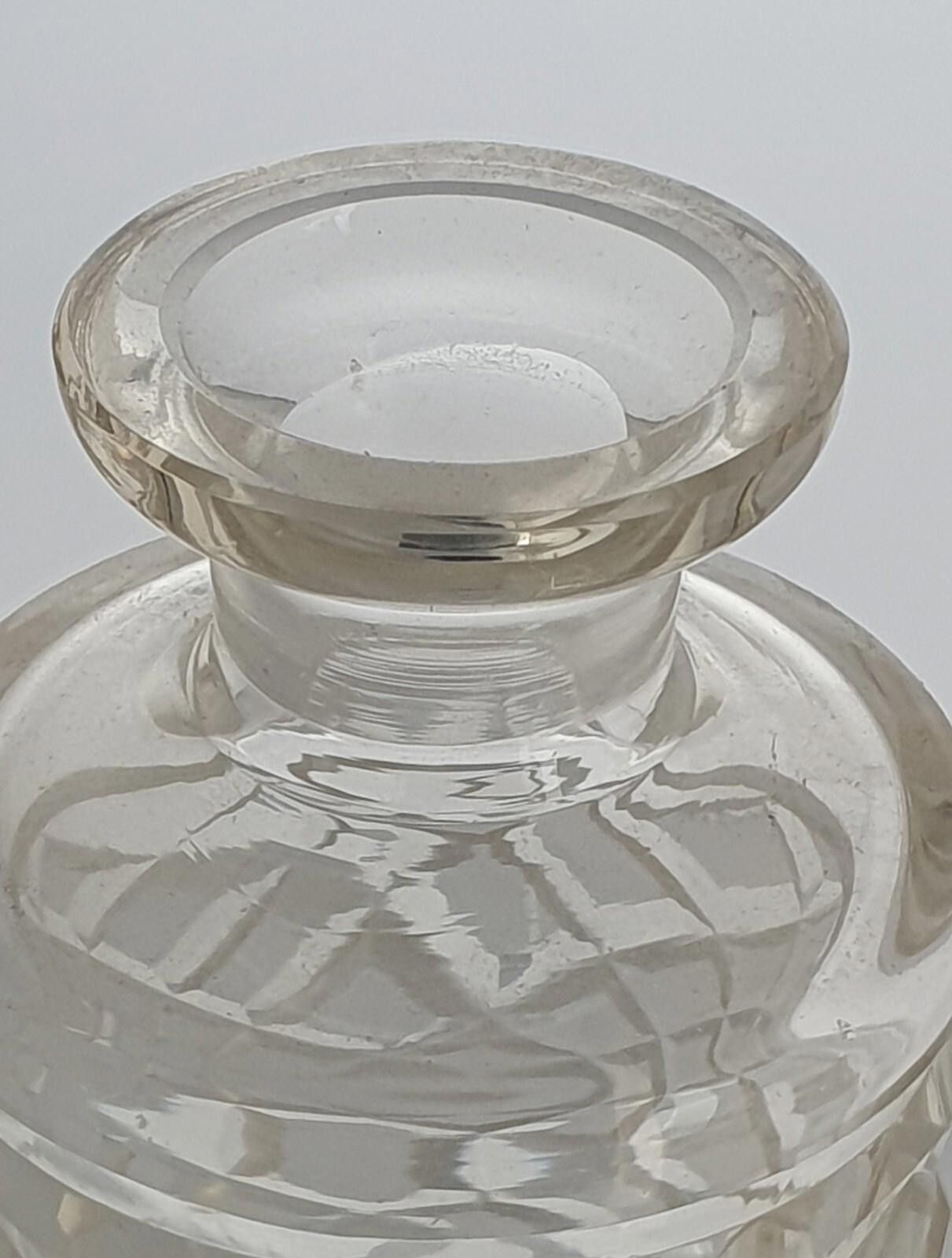 The Unbranded Brand Antique Cut Crystal Set of 2 Bottles with Stopper Size ONE SIZE - 7 Thumbnail
