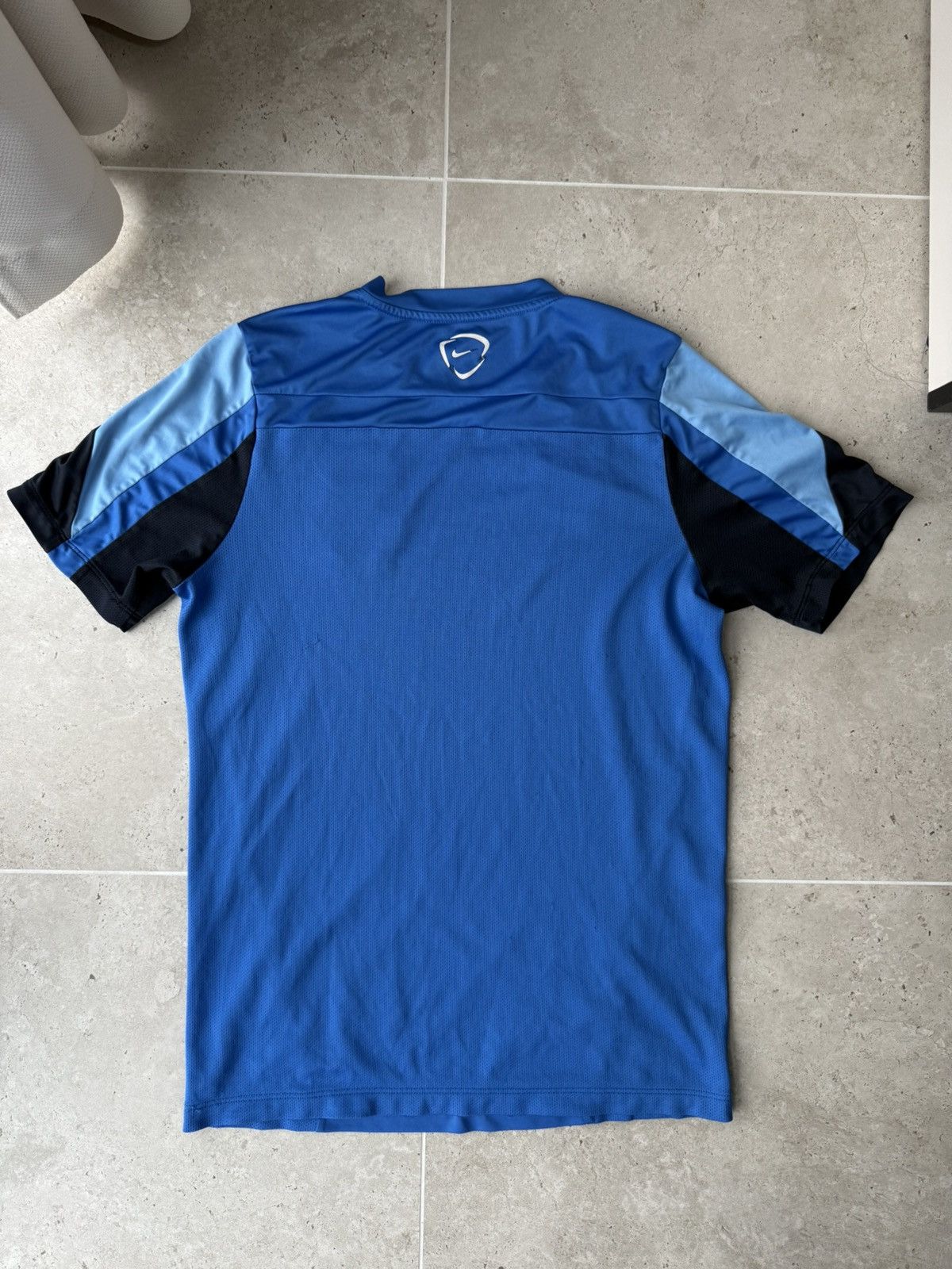 Nike Vintage Nike Jersey FC Porto Size US M / EU 48-50 / 2 - 2 Thumbnail