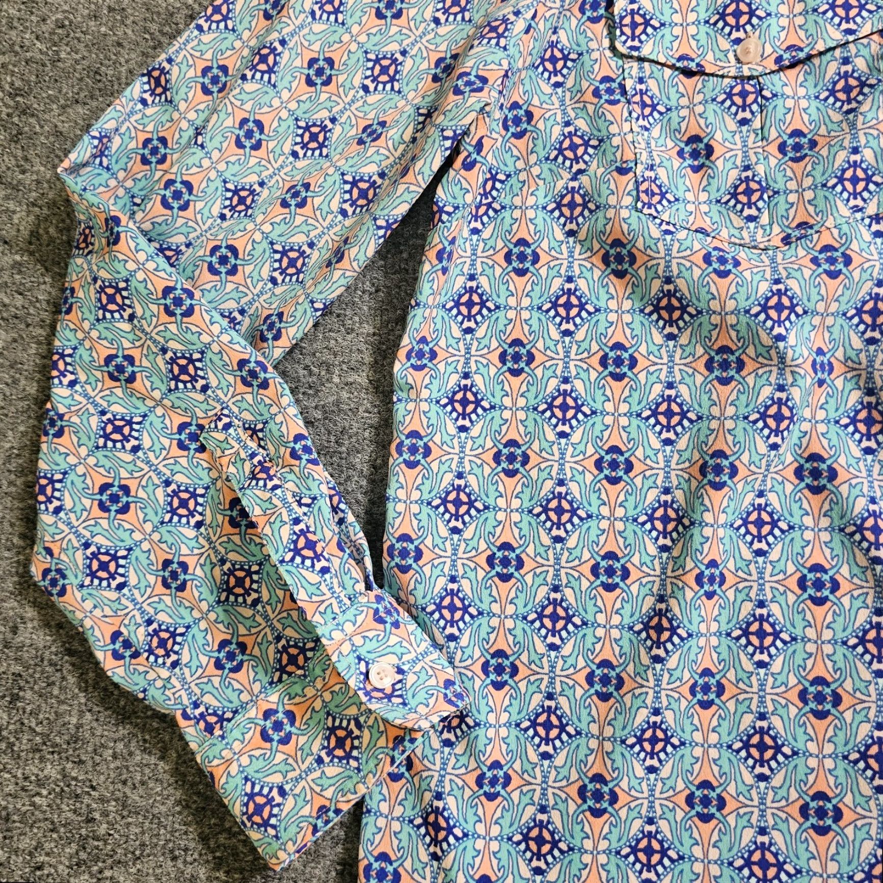 Talbots Talbots Top Shirt Womens Large Blue Geometric Long Sleeve Button Casual Career Size L / US 10 / IT 46 - 4 Thumbnail