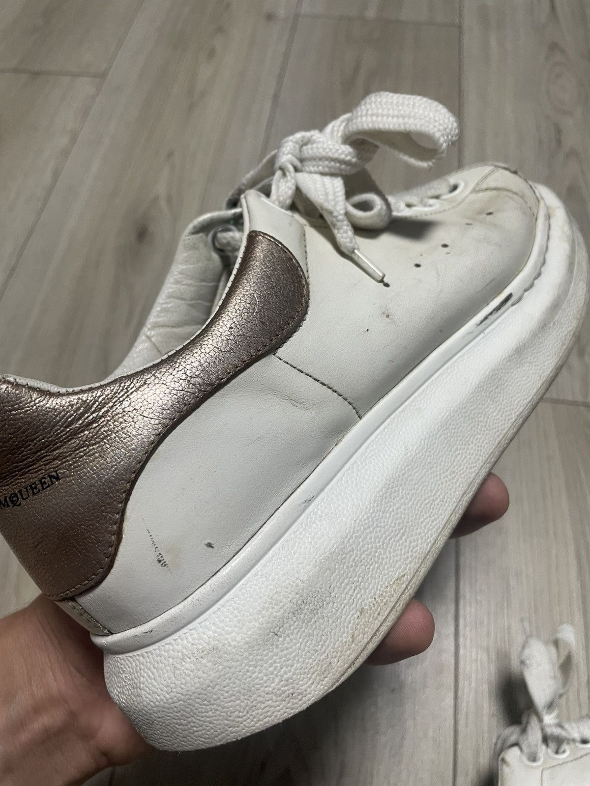 Alexander McQueen Alexander McQueen Basic Sneakers 462217 Unisex Size US 8 / IT 38 - 12 Thumbnail