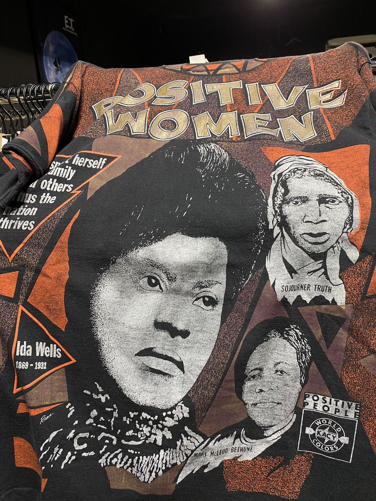 Vintage 90’s Vintage Positive Women Black History Month Tee Shirt XL Size US XL / EU 56 / 4 - 3 Thumbnail