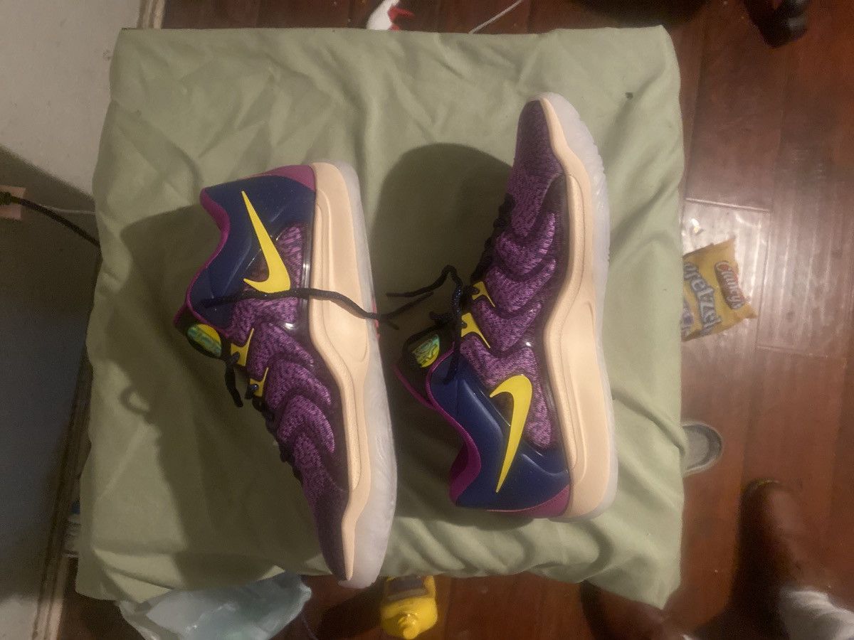 Nike KD 17 travel ball Size US 11 / EU 44 - 3 Thumbnail