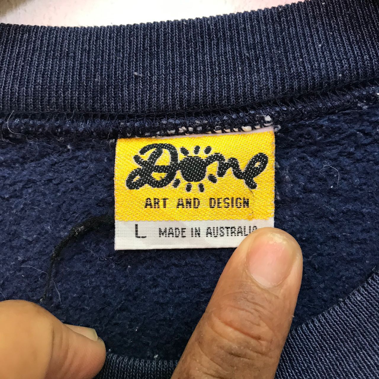 Vintage Done Art And Design sweatshirt Size US L / EU 52-54 / 3 - 4 Thumbnail