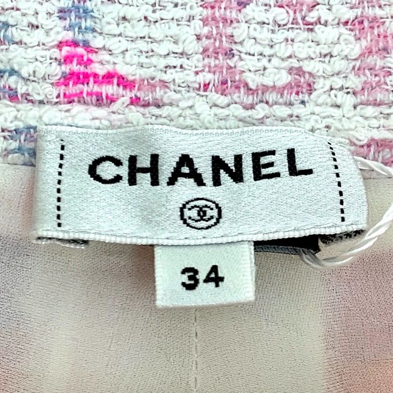 Chanel Chanel Pink logo jacquard full-print tweed casual shorts 25 Size 42" / US 20 - 6 Thumbnail
