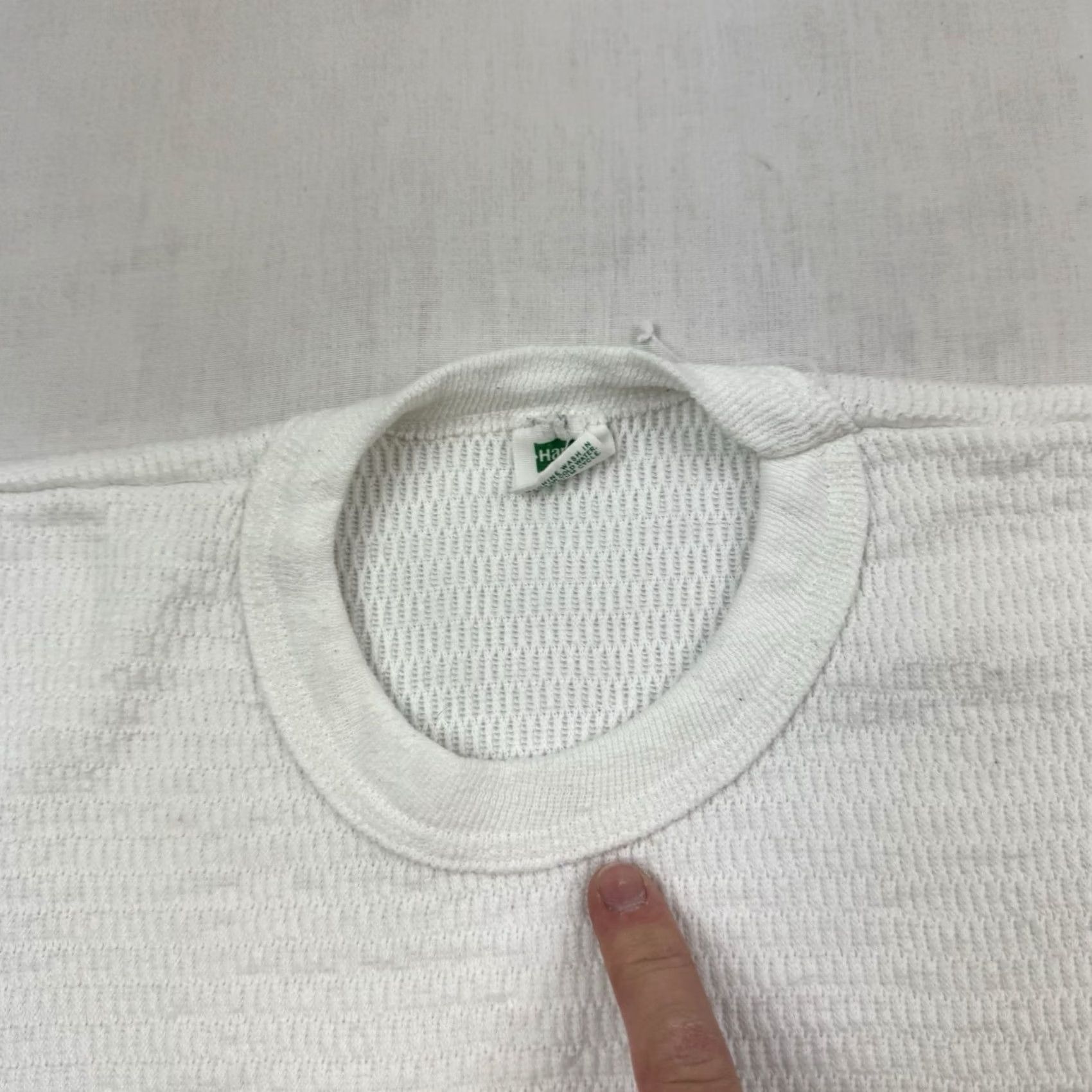 Hanes VINTAGE Hanes Thermal Knit T-Shirt Mens Small White 70s USA Crew Neck Long Sleeve Slim Size US S / EU 44-46 / 1 - 5 Thumbnail