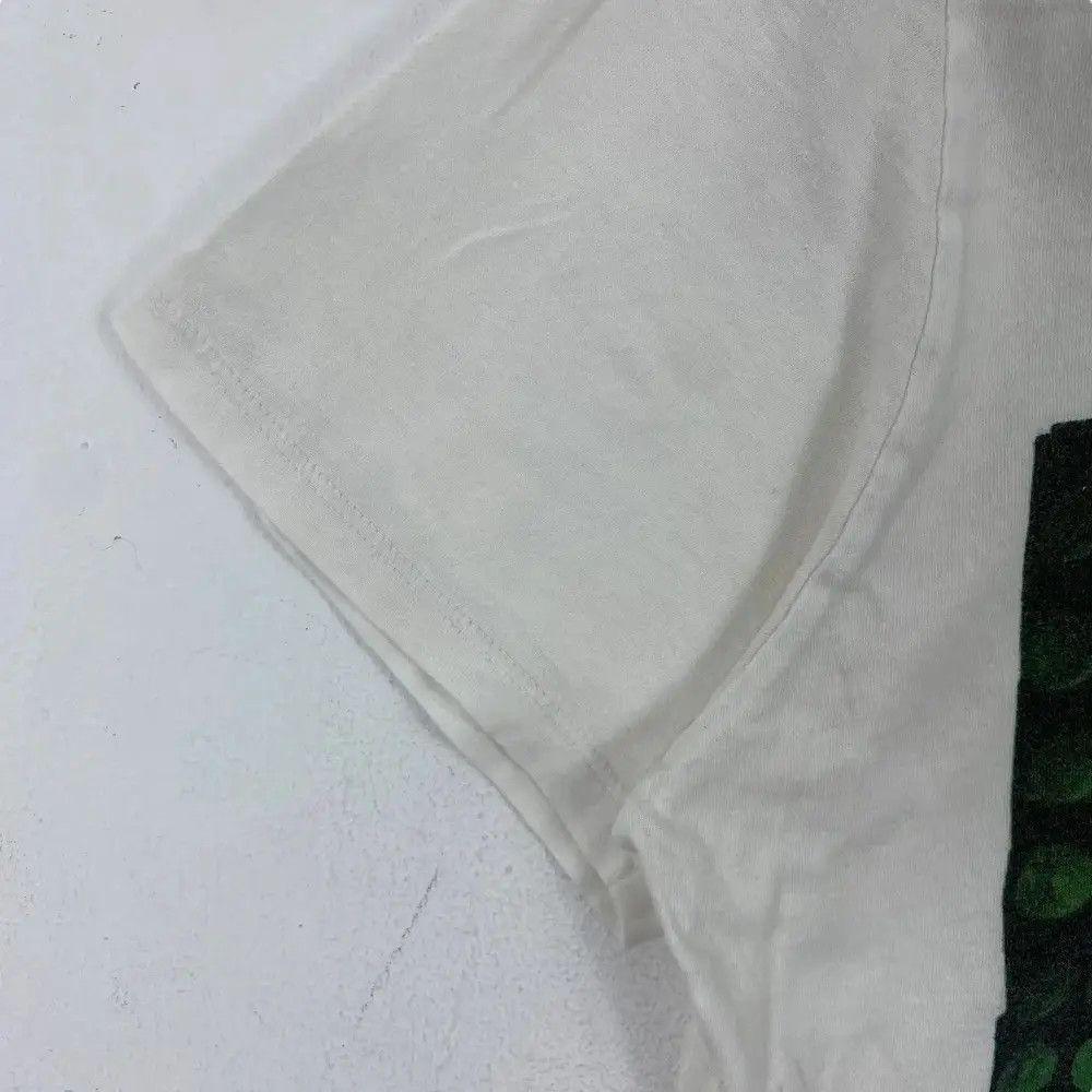 Japanese Brand URBAN RESEARCH Art Graphic V-Neck Tee Shirt Medium Size Size US M / EU 48-50 / 2 - 4 Thumbnail