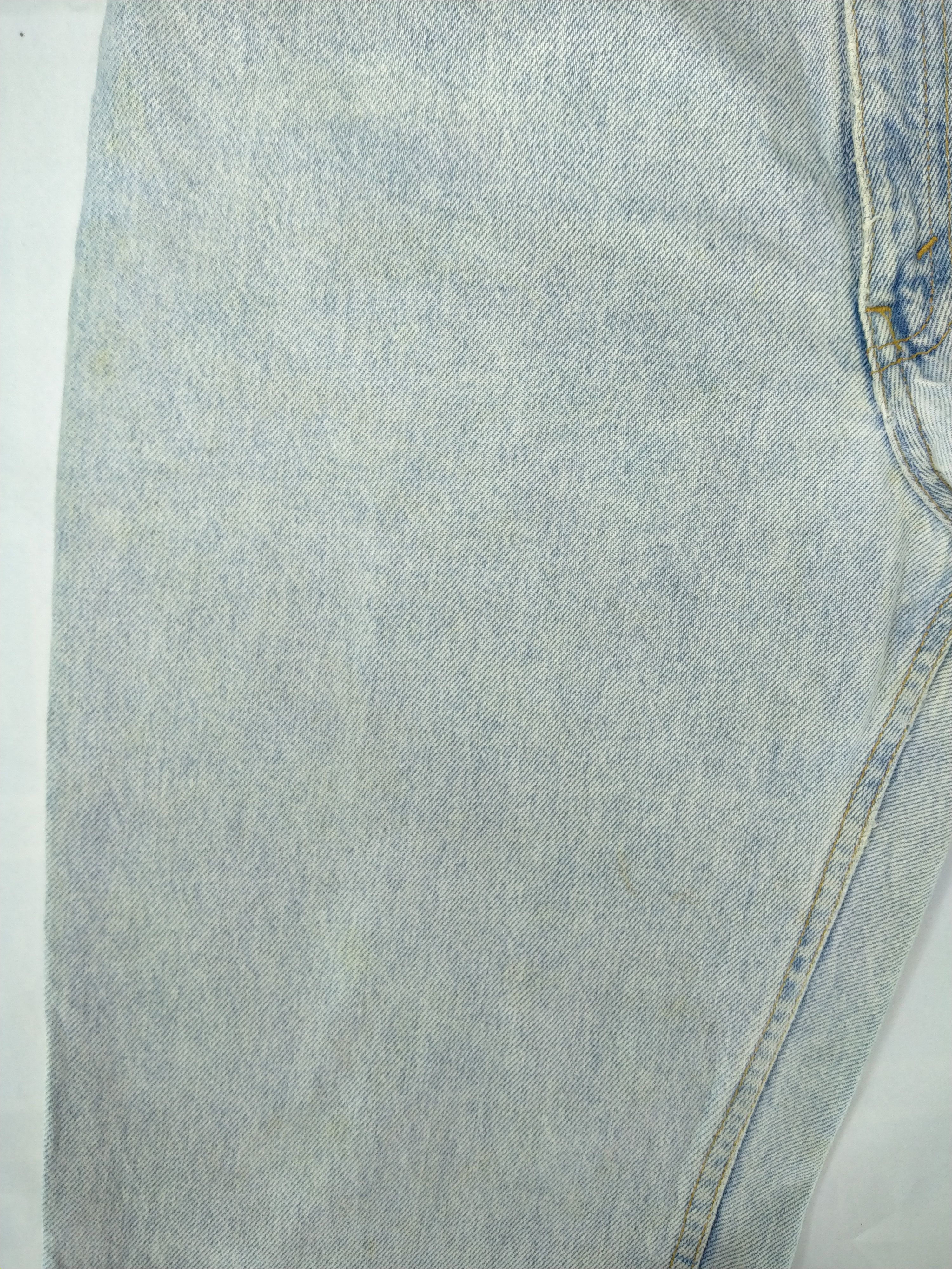 Levi's Light Wash Vintage Levi's 550 Denim 31 x 30.5 -JN552 Size US 31 - 12 Thumbnail