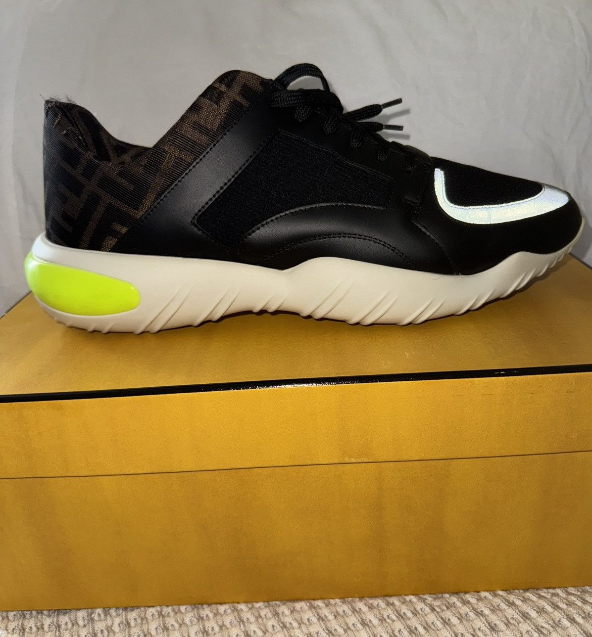 スニーカー FENDI SNEAKER (7E1706NA7 F0QA1) Domino sneakers Leather Black | Fendi