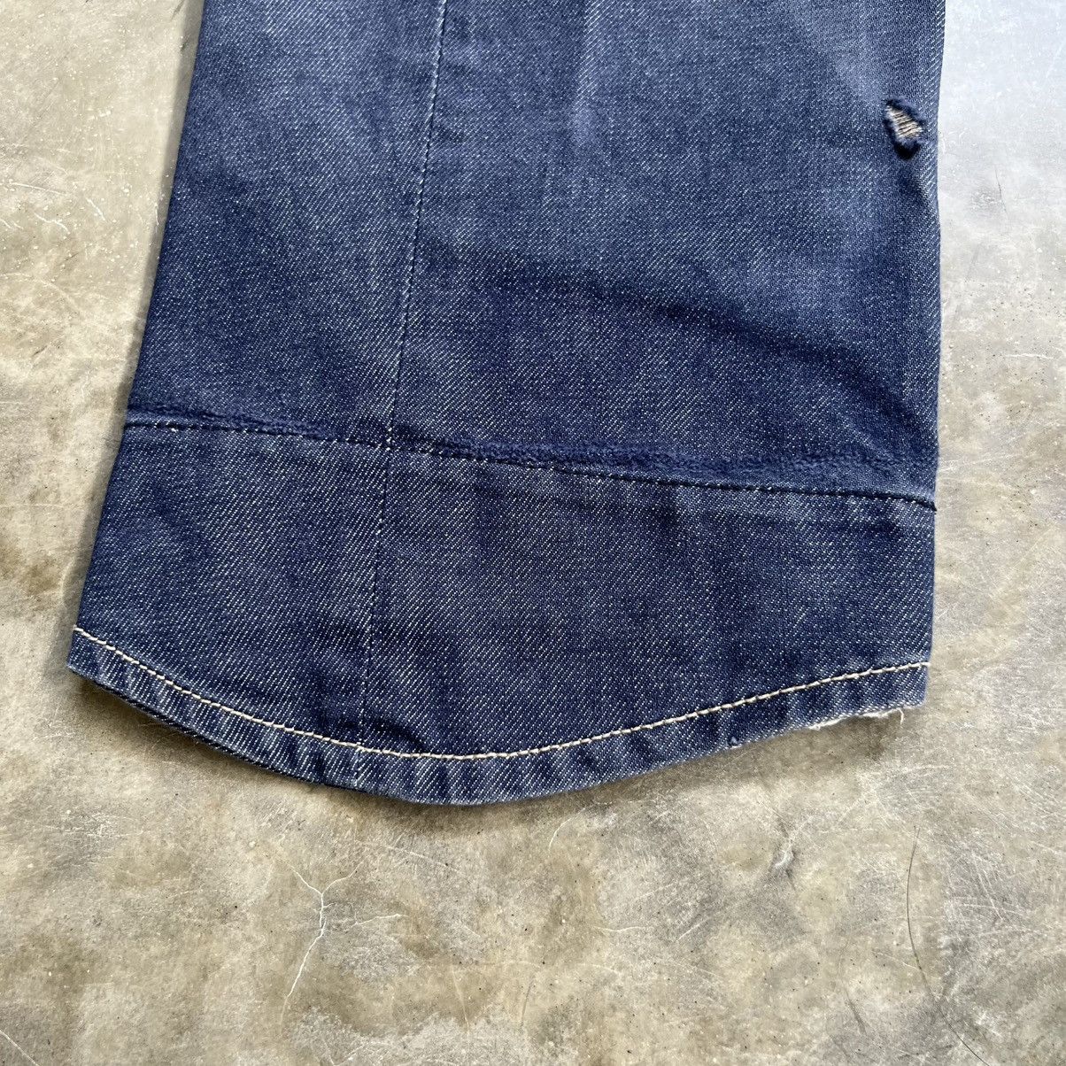 Levi's Vintage Levi’s Engineered Distreesed Jeans Size US 29 - 7 Thumbnail