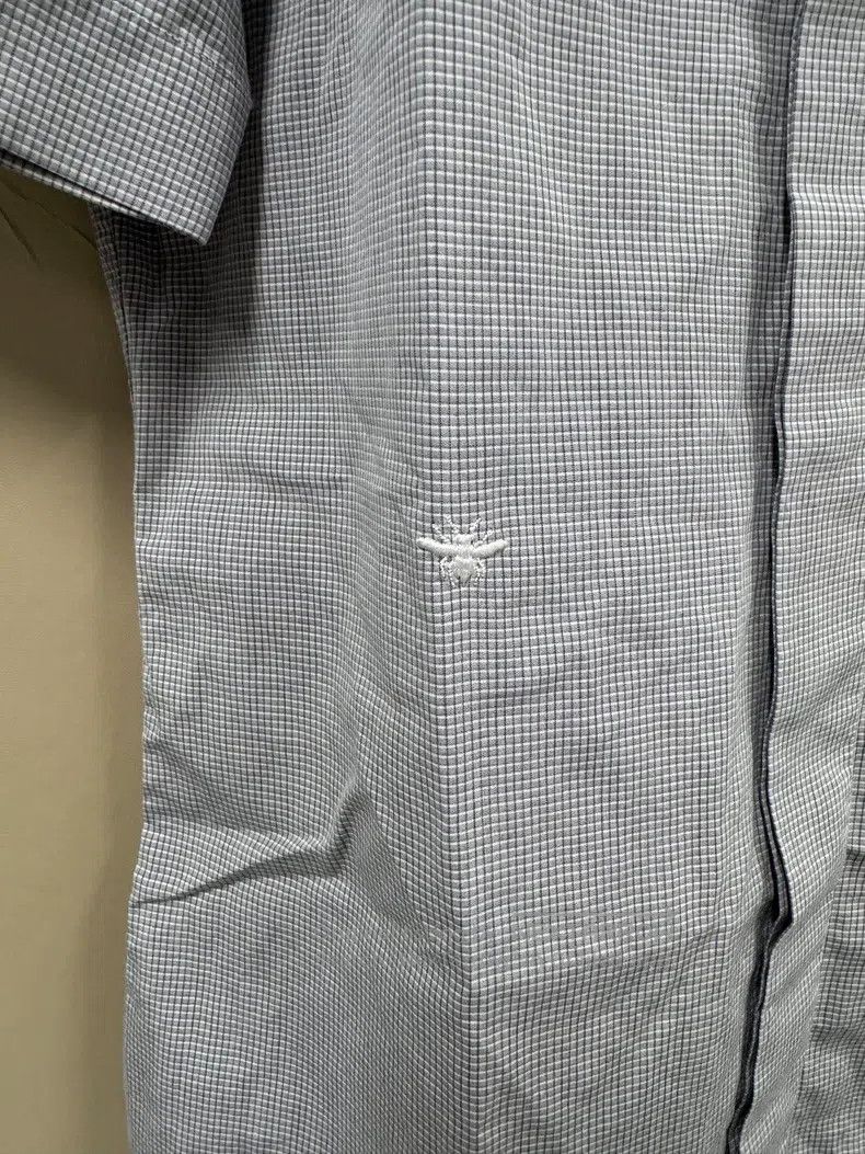 Dior Dior Size37 Little Bee Embroidered Shirt Short Sleeve Size US XXS / EU 40 - 3 Thumbnail