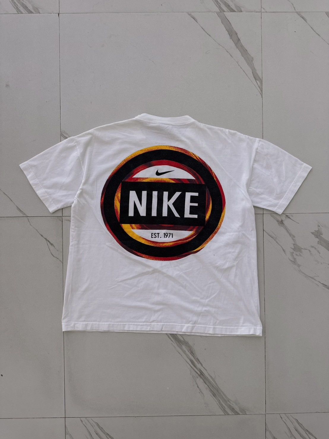 Nike Vintage Nike Big Center circle logo 90‘s T-shirt Size US L / EU 52-54 / 3 - 1 Thumbnail