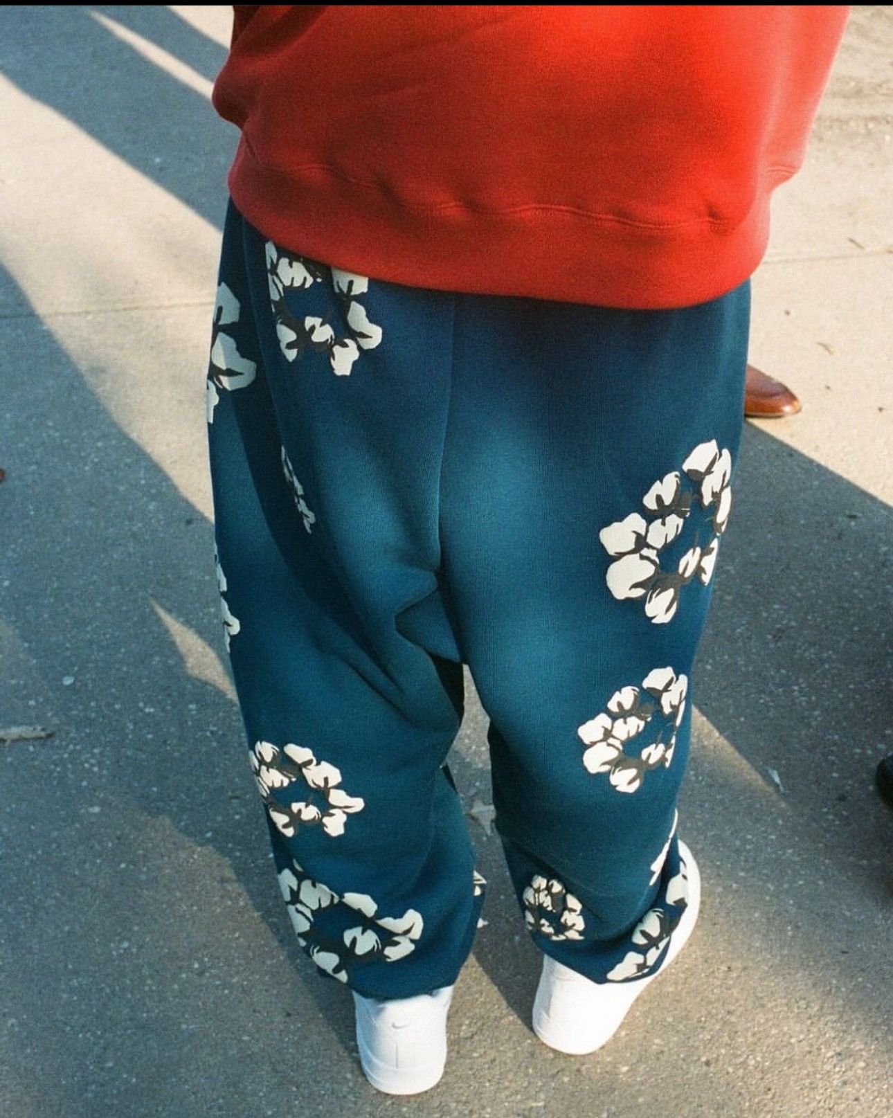 Cactus Plant Flea Market × DENIM TEARS Cactus Tears Wreath Sweats Navy Medium Size US 32 / EU 48 - 5 Thumbnail