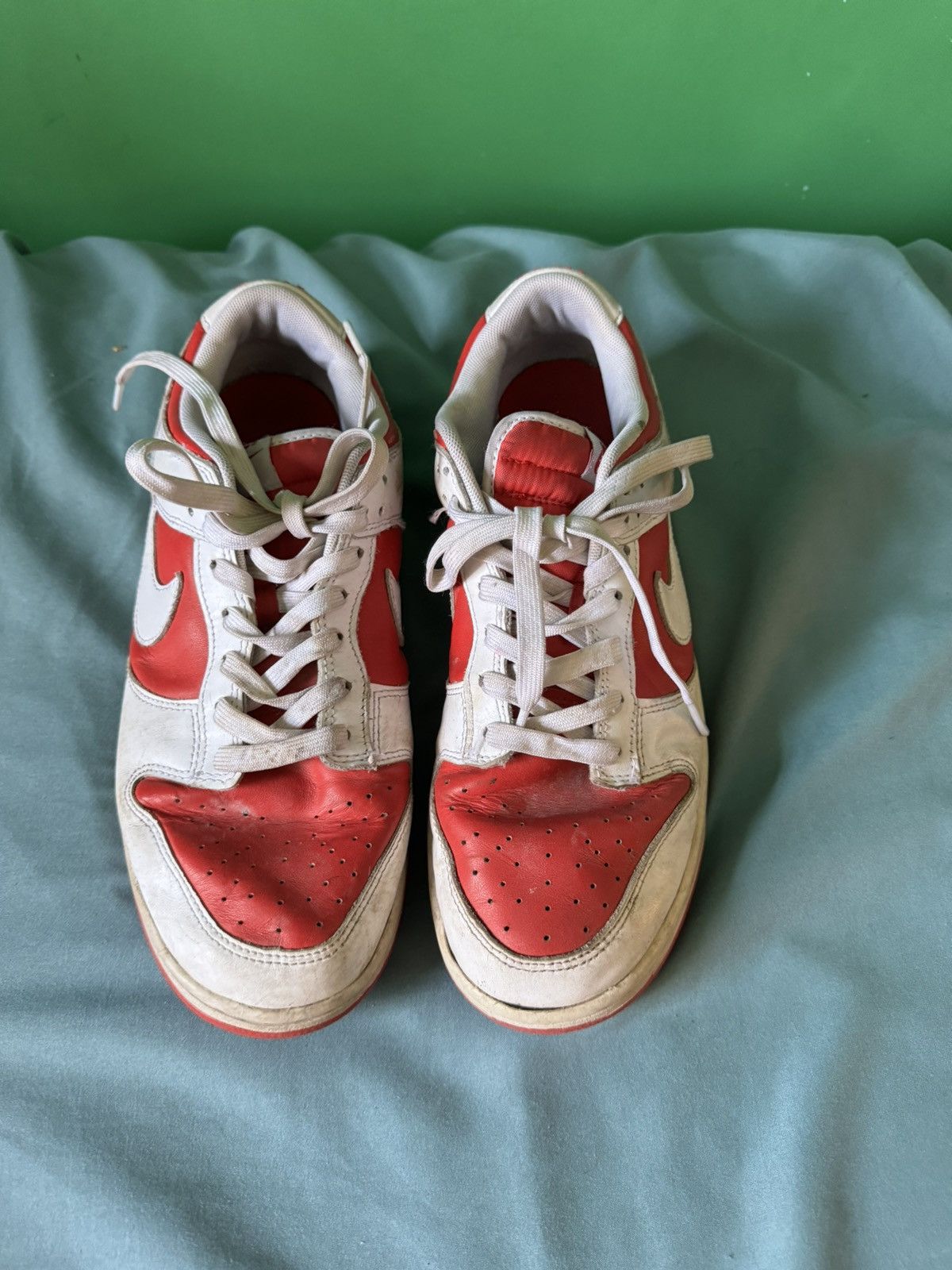 Nike Nike Dunk Low Championship Red 2021 Size US 10.5 / EU 43-44 - 6 Thumbnail